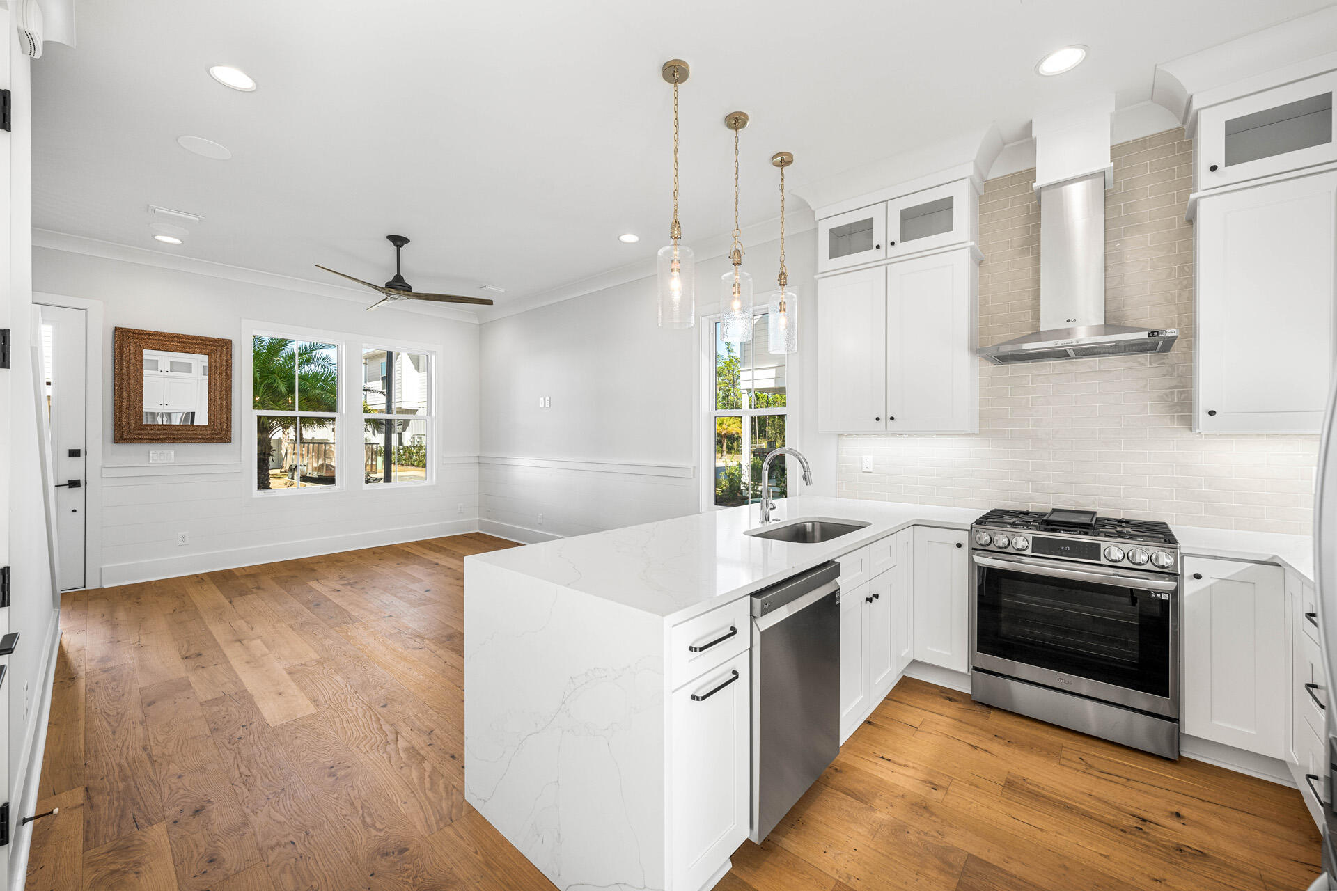 Century 393 - Residential