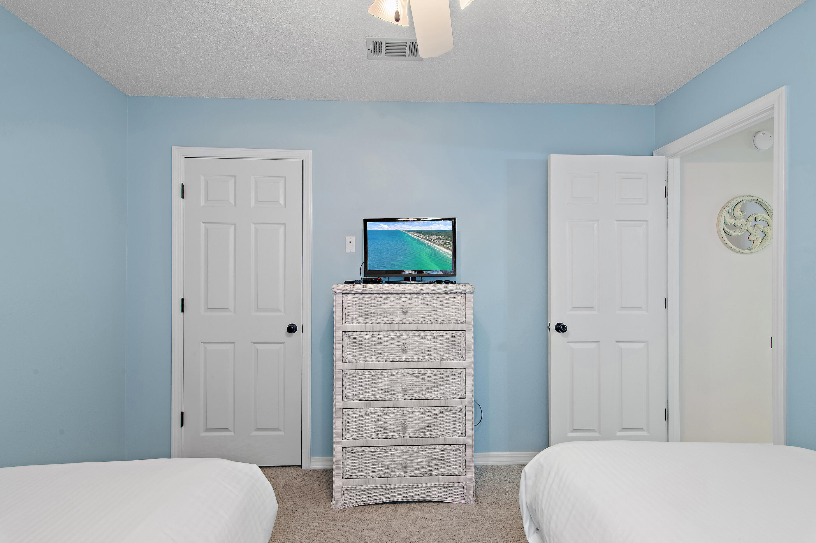 MARAVILLA COTTAGES - Residential