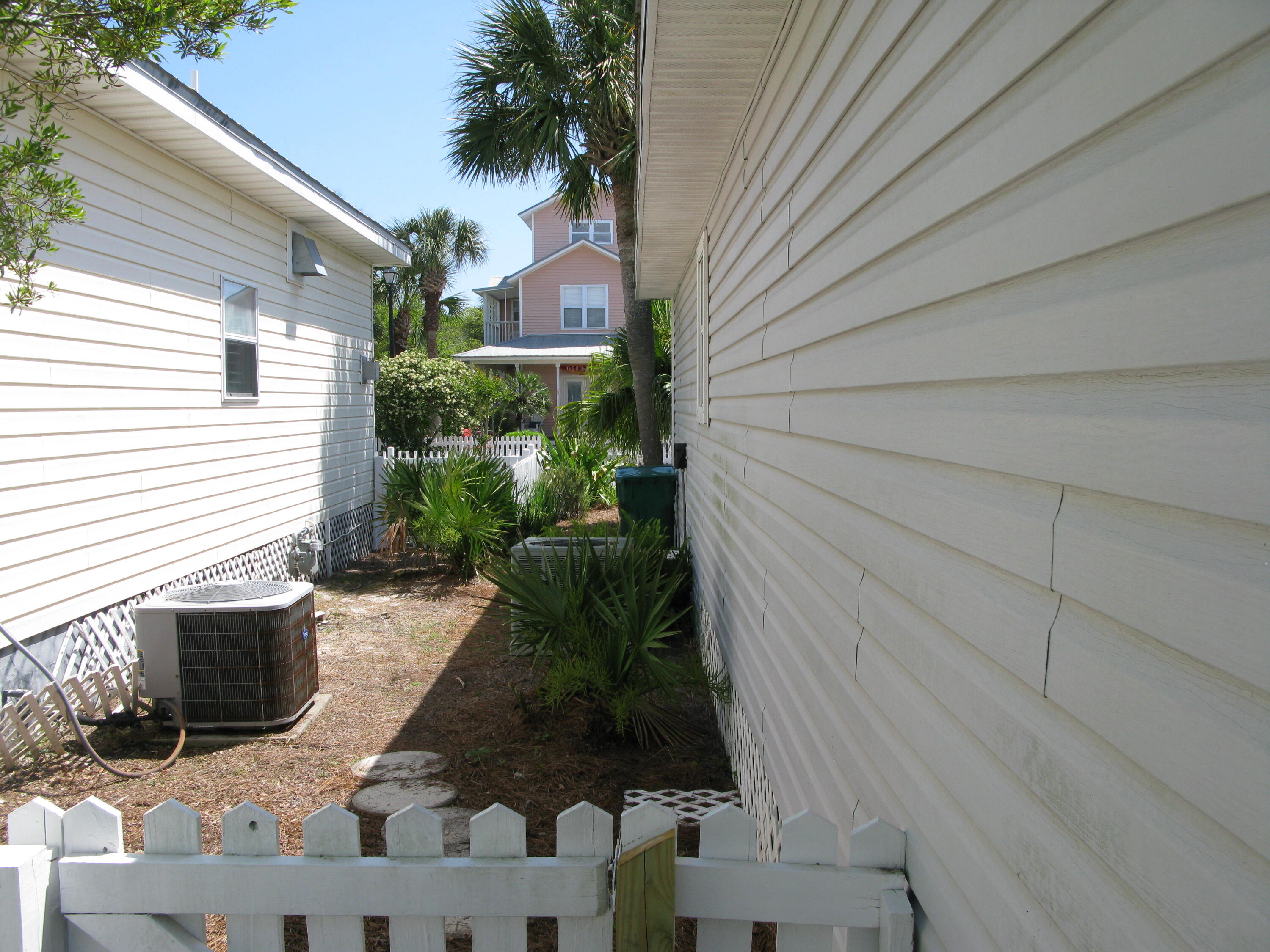 CRYSTAL BEACH COTTAGES PH 2 - Residential