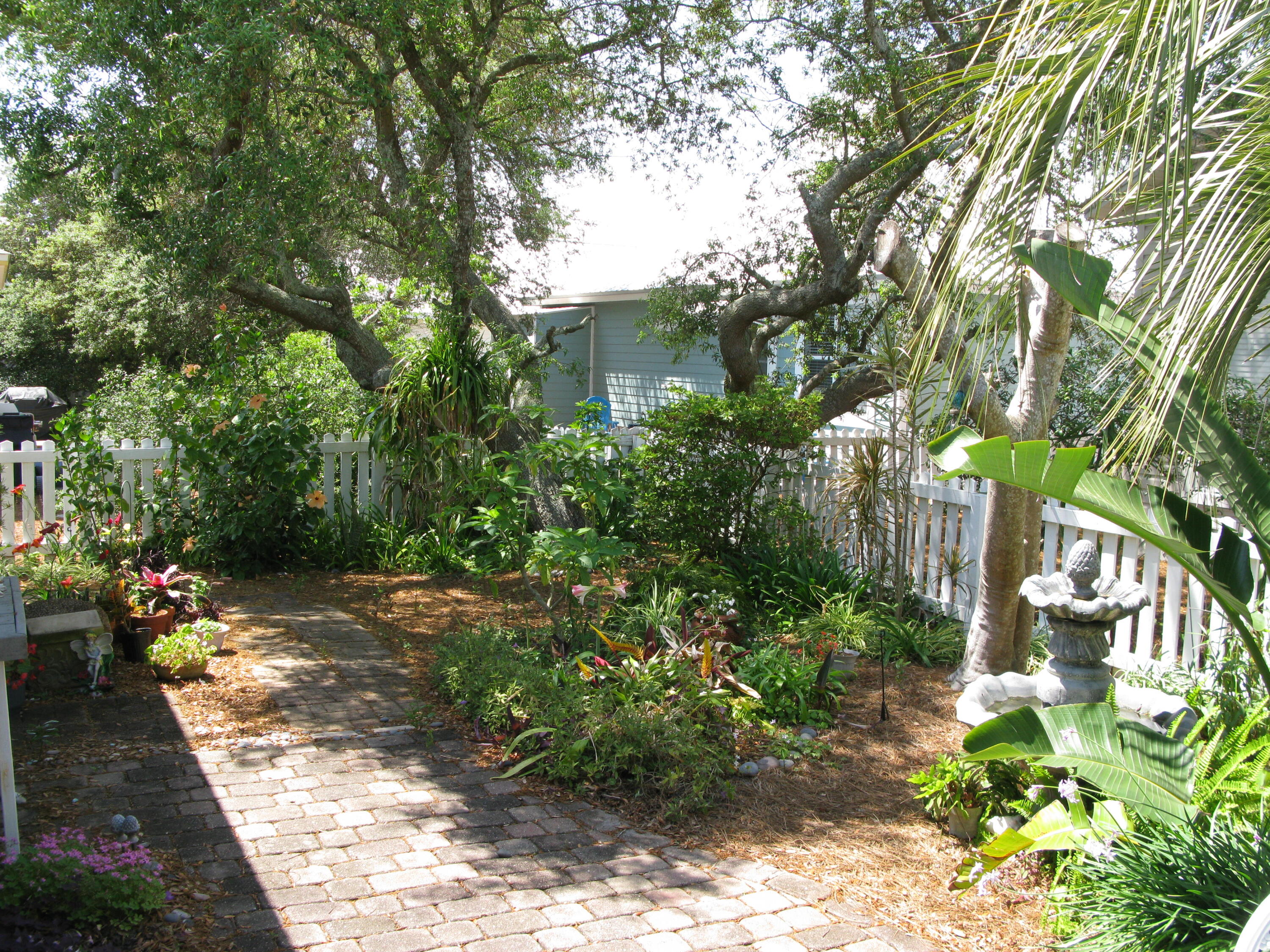 CRYSTAL BEACH COTTAGES PH 2 - Residential