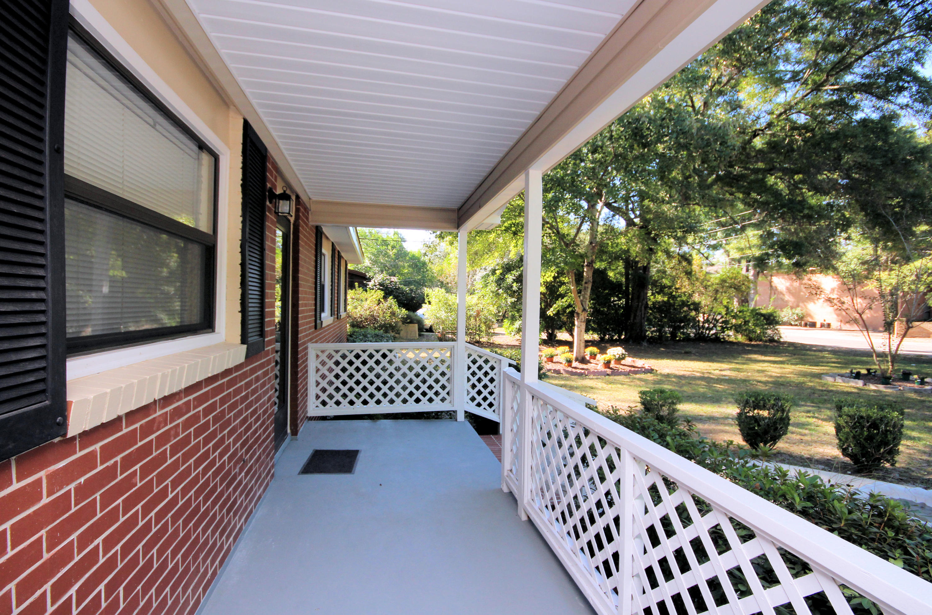 PARTIN BROOKS S/D LOT 31 BLK 1 - Residential