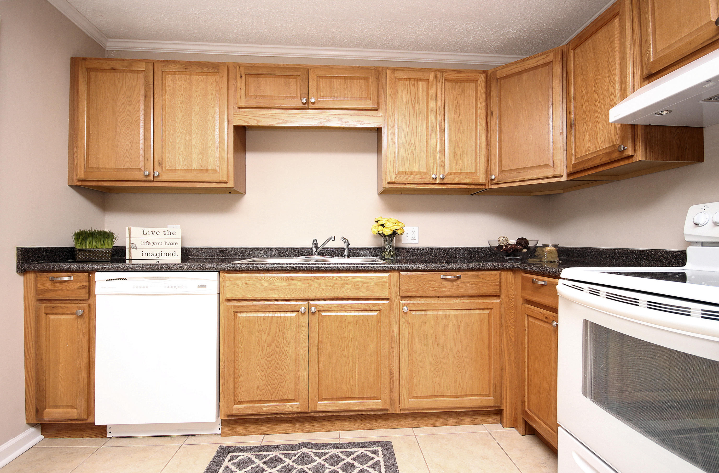 PARTIN BROOKS S/D LOT 31 BLK 1 - Residential