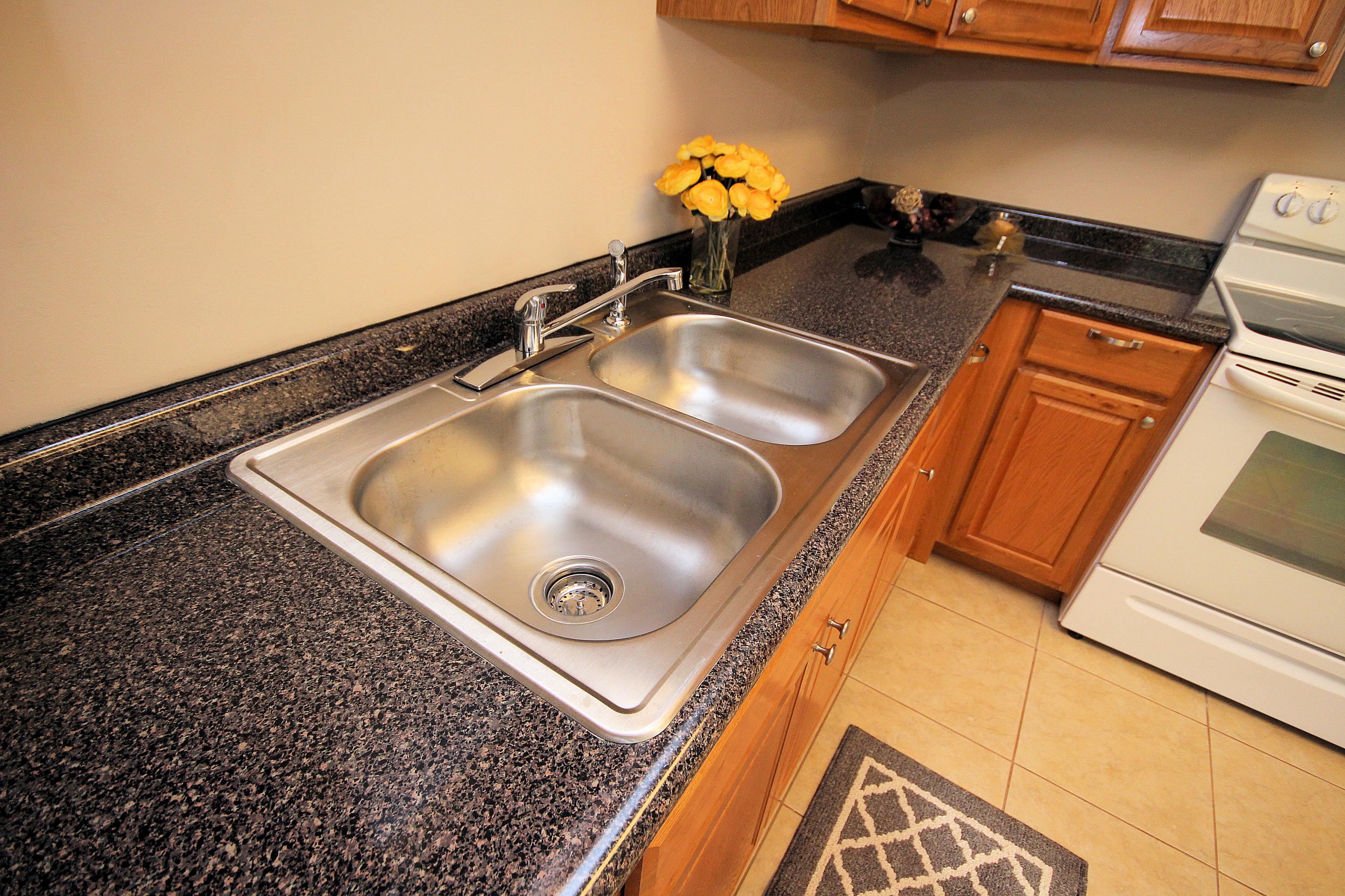 PARTIN BROOKS S/D LOT 31 BLK 1 - Residential