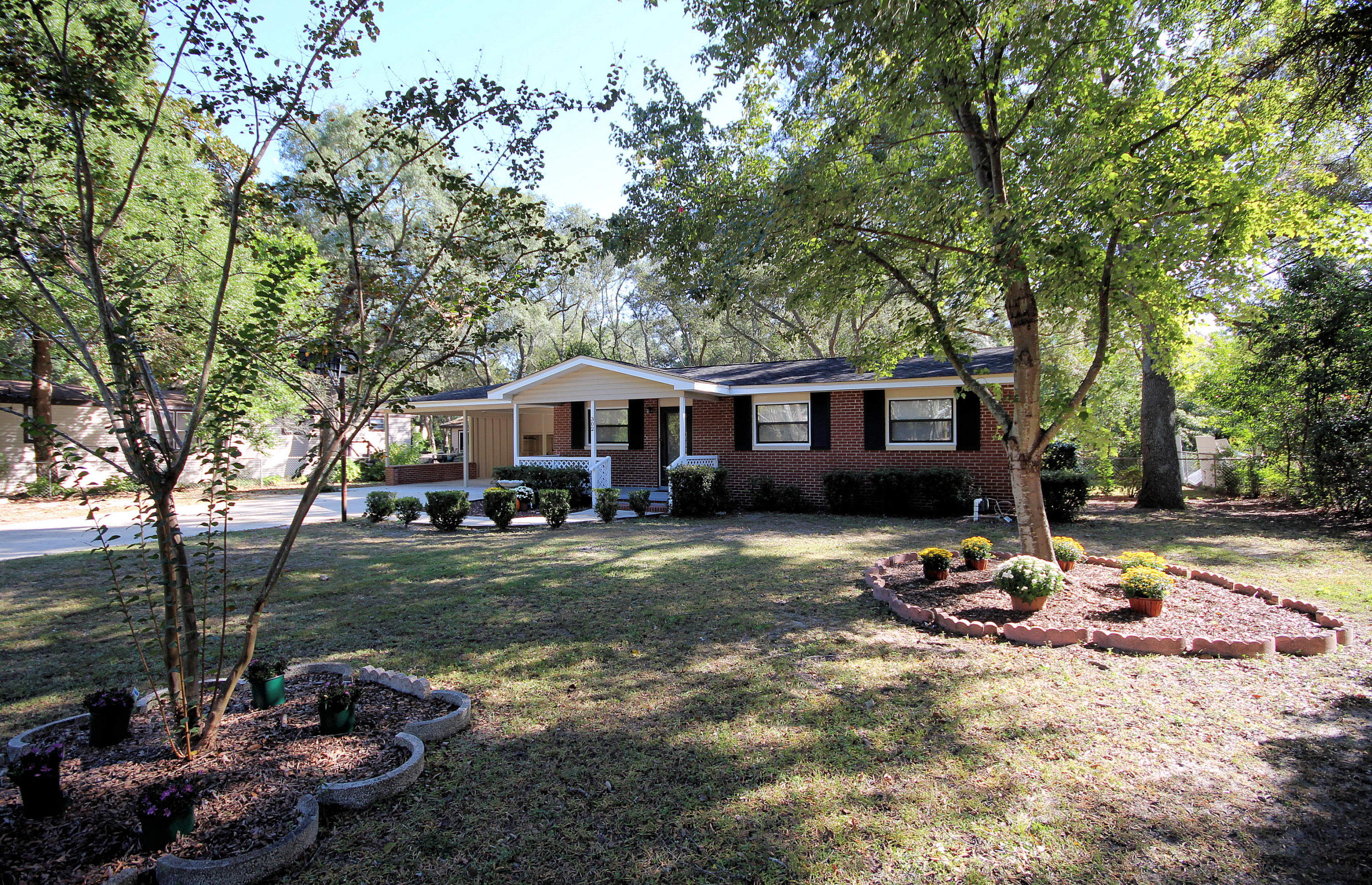 PARTIN BROOKS S/D LOT 31 BLK 1 - Residential