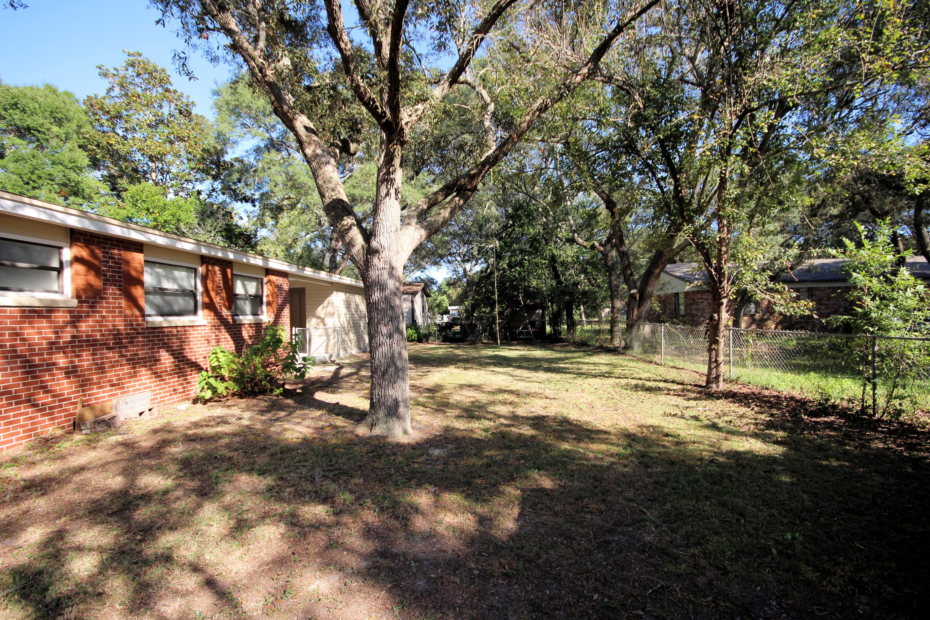 PARTIN BROOKS S/D LOT 31 BLK 1 - Residential