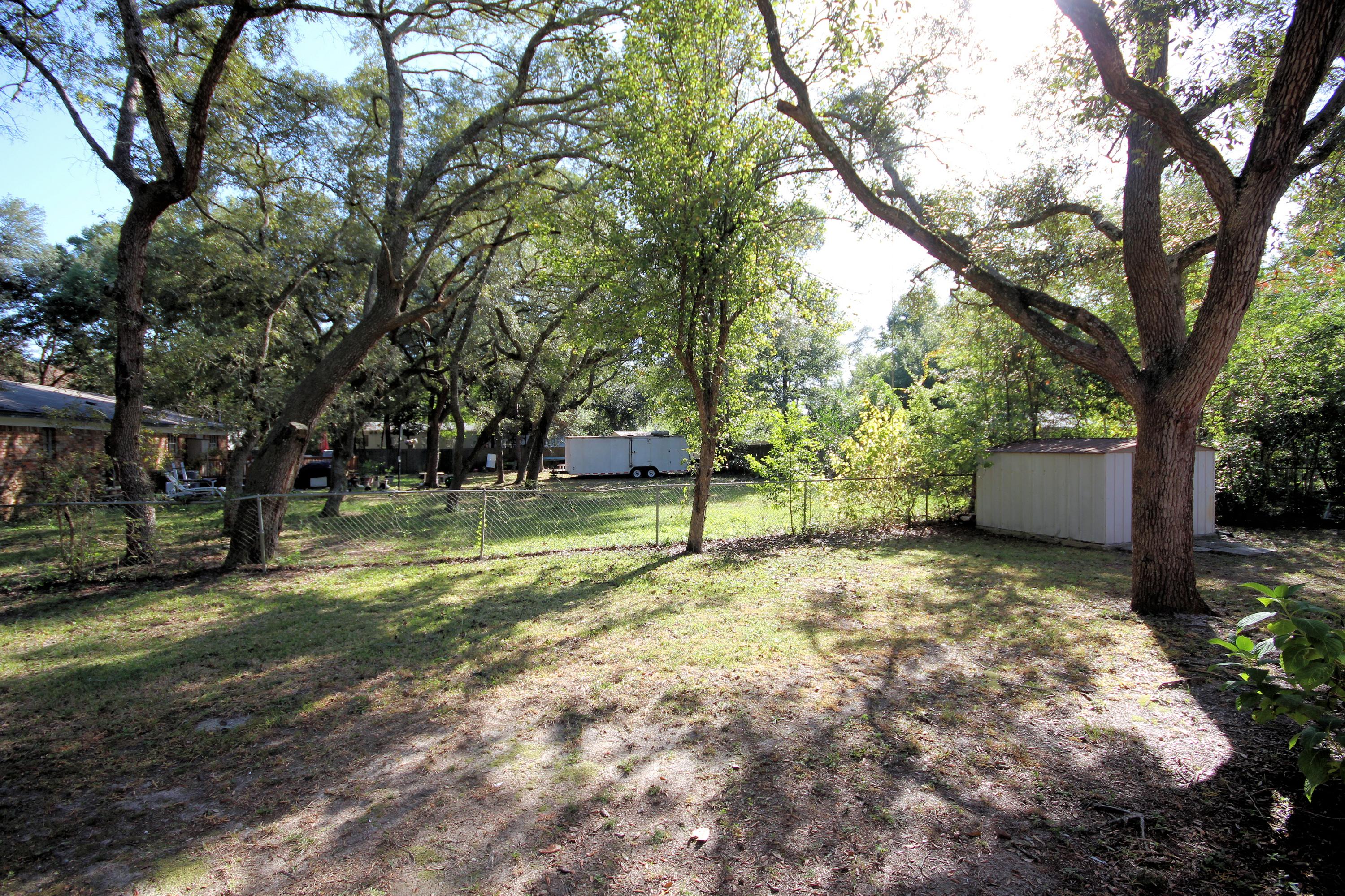 PARTIN BROOKS S/D LOT 31 BLK 1 - Residential