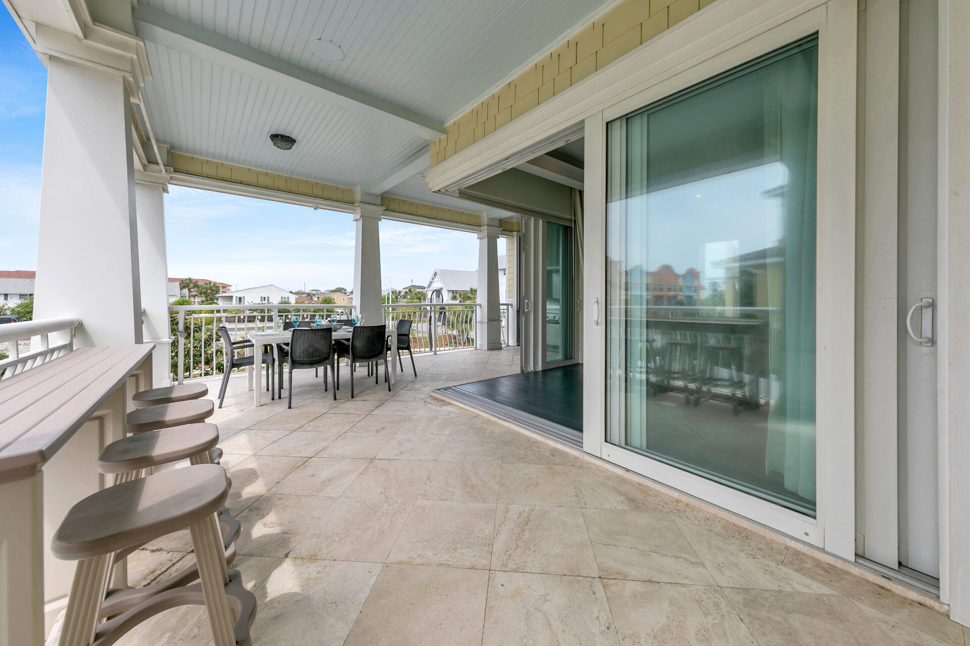EMERALD WATERS VILLAGE - Residential