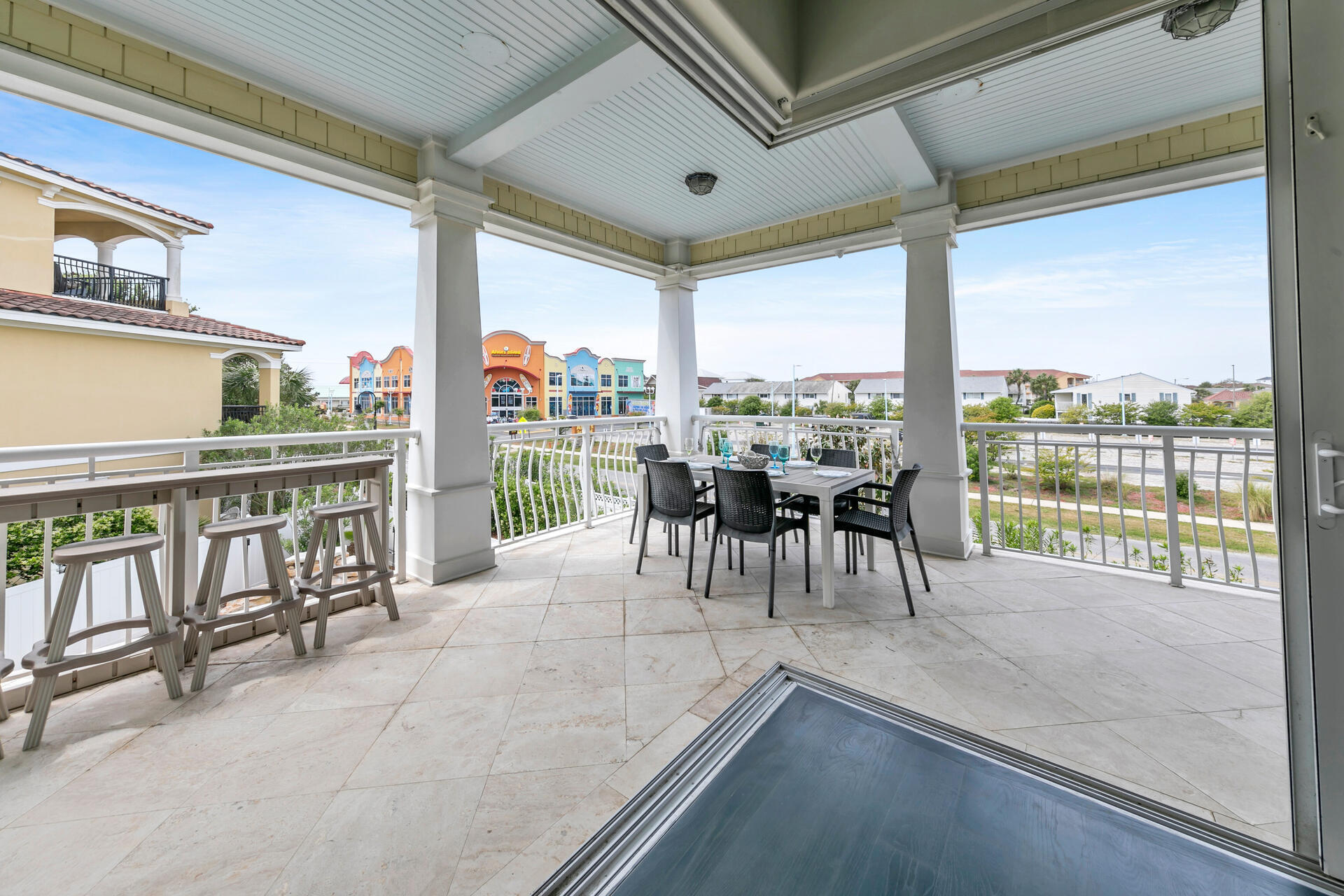 EMERALD WATERS VILLAGE - Residential
