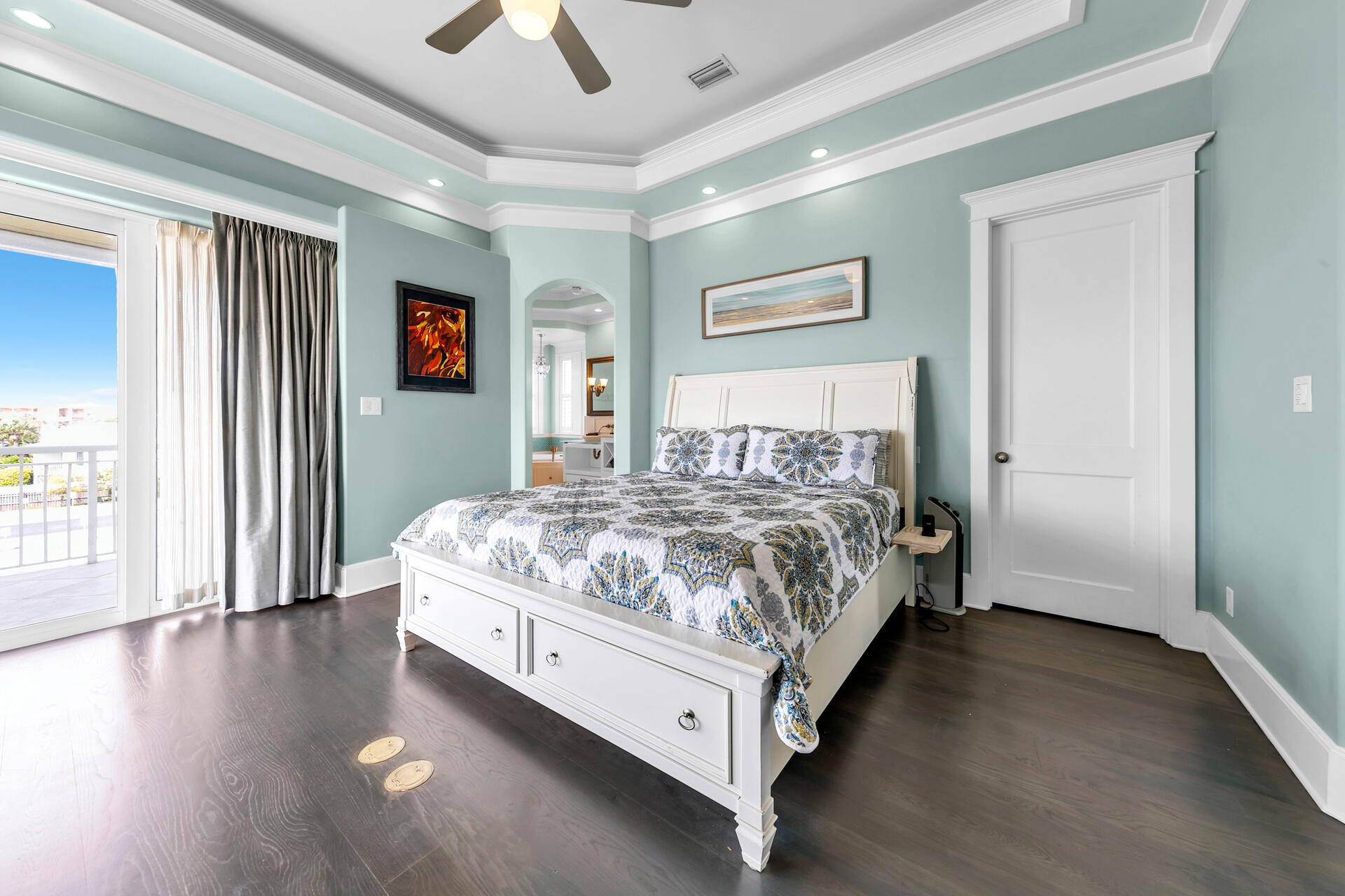 EMERALD WATERS VILLAGE - Residential