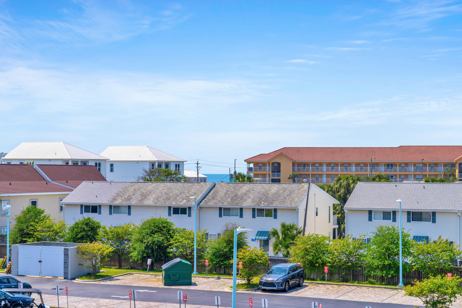 EMERALD WATERS VILLAGE - Residential