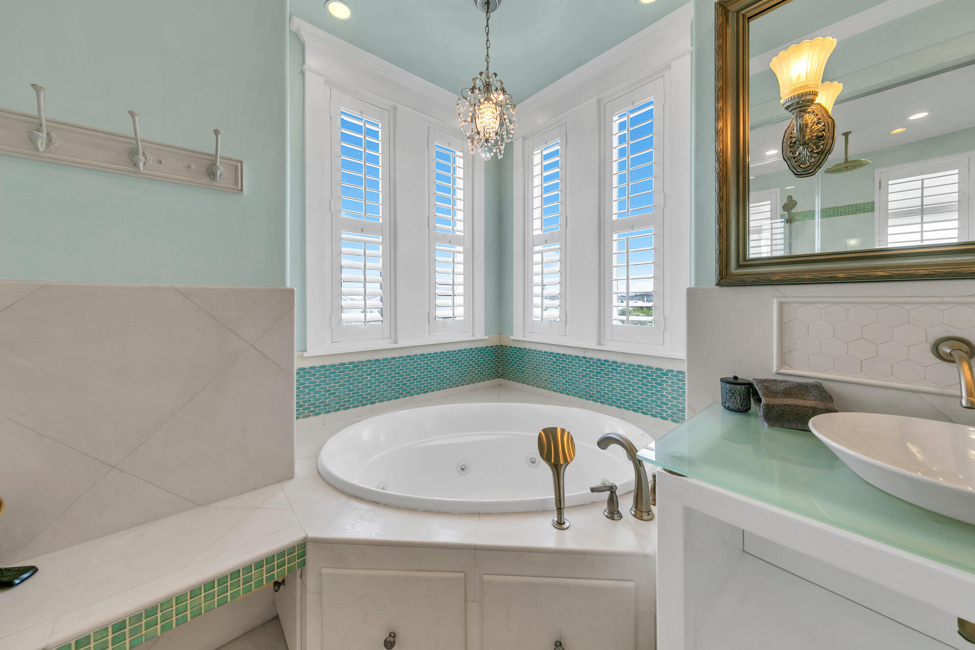 EMERALD WATERS VILLAGE - Residential