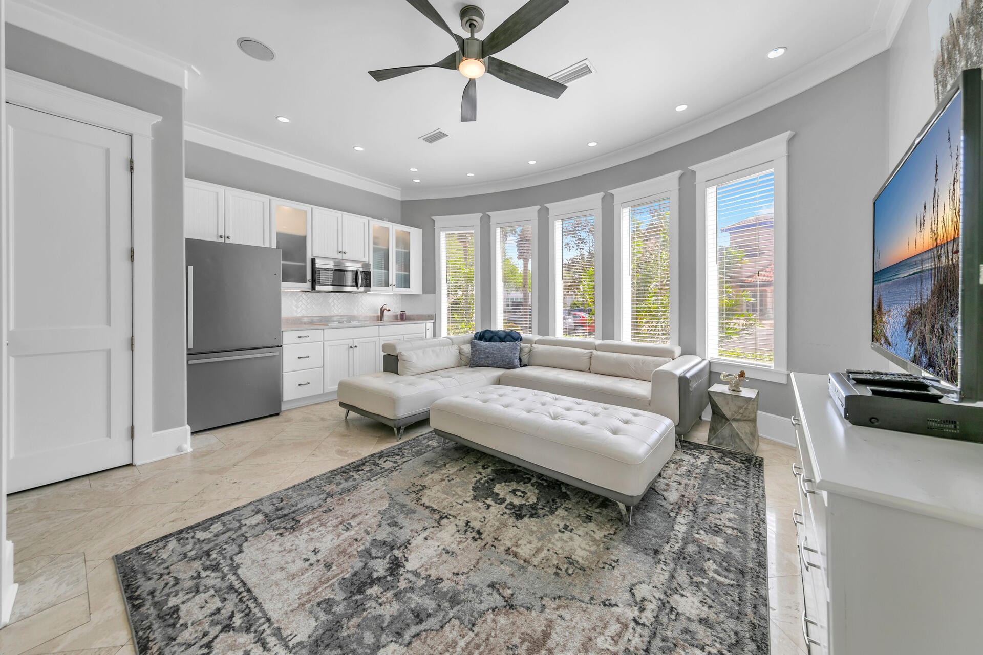 EMERALD WATERS VILLAGE - Residential