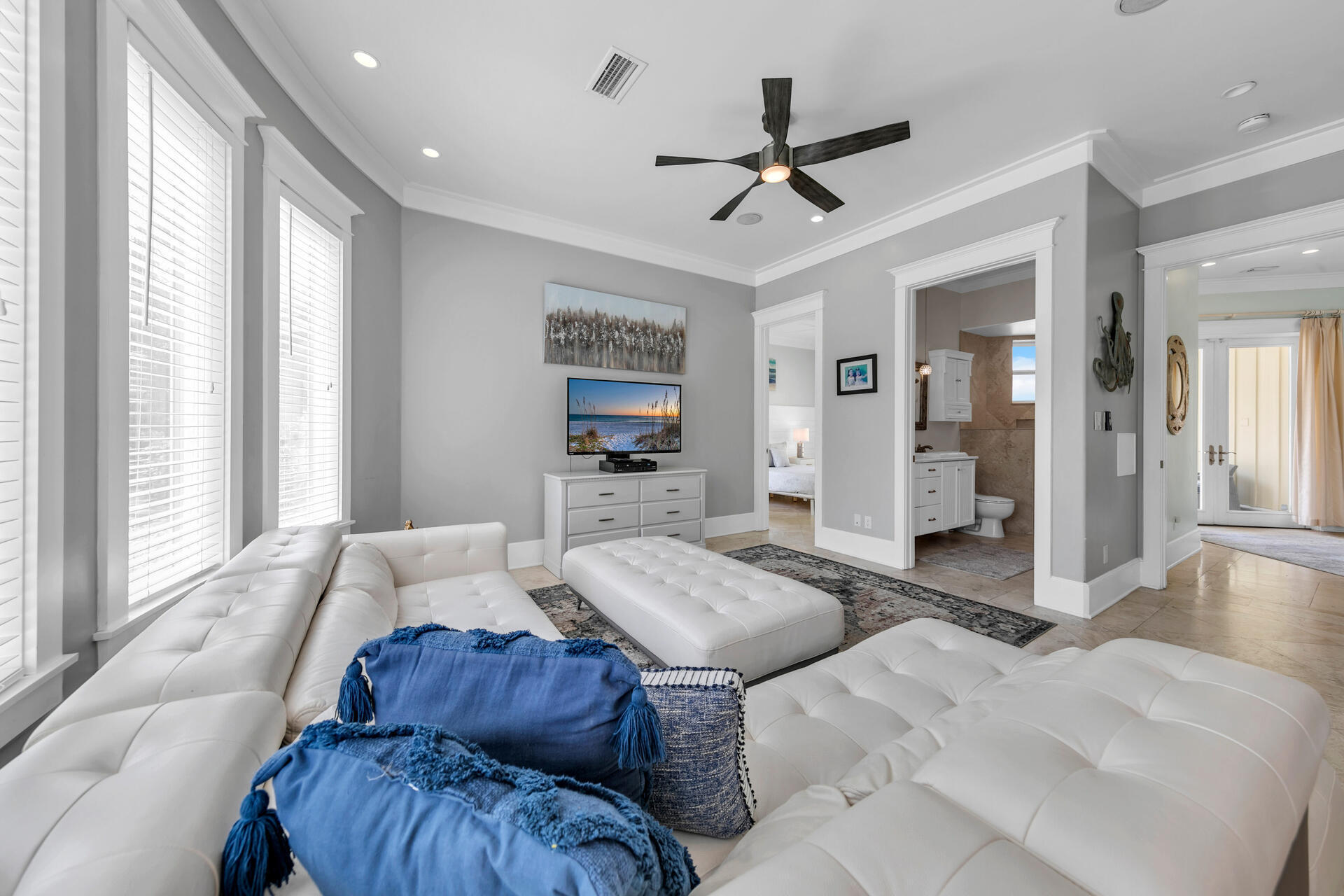 EMERALD WATERS VILLAGE - Residential