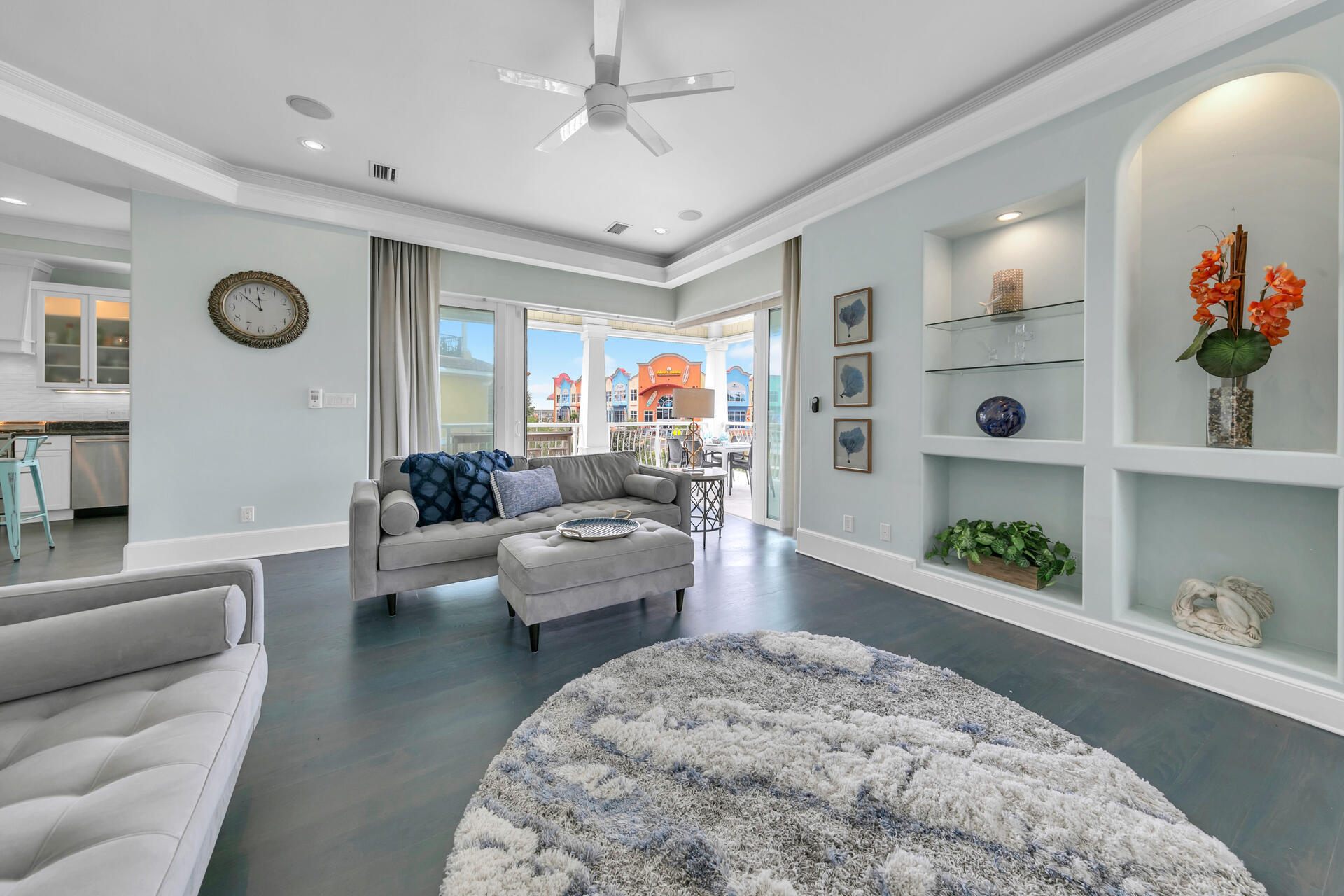 EMERALD WATERS VILLAGE - Residential