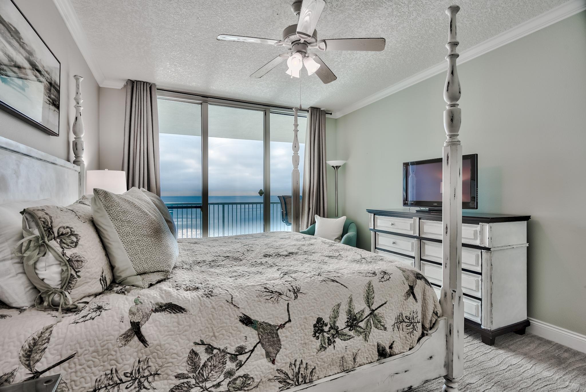 PALAZZO CONDOMINIUMS - Residential