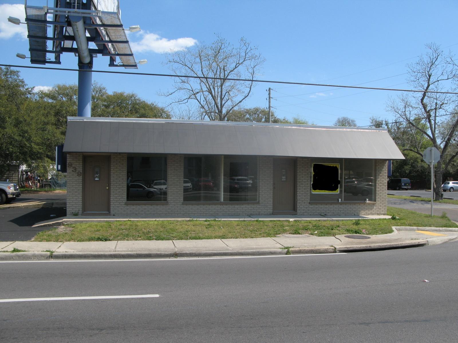 Nice retail or office space on North Beal between Sonny's BQ and Taco Bell. Toyota and Mercedes Benz dealership across the road. Freestanding bldg.