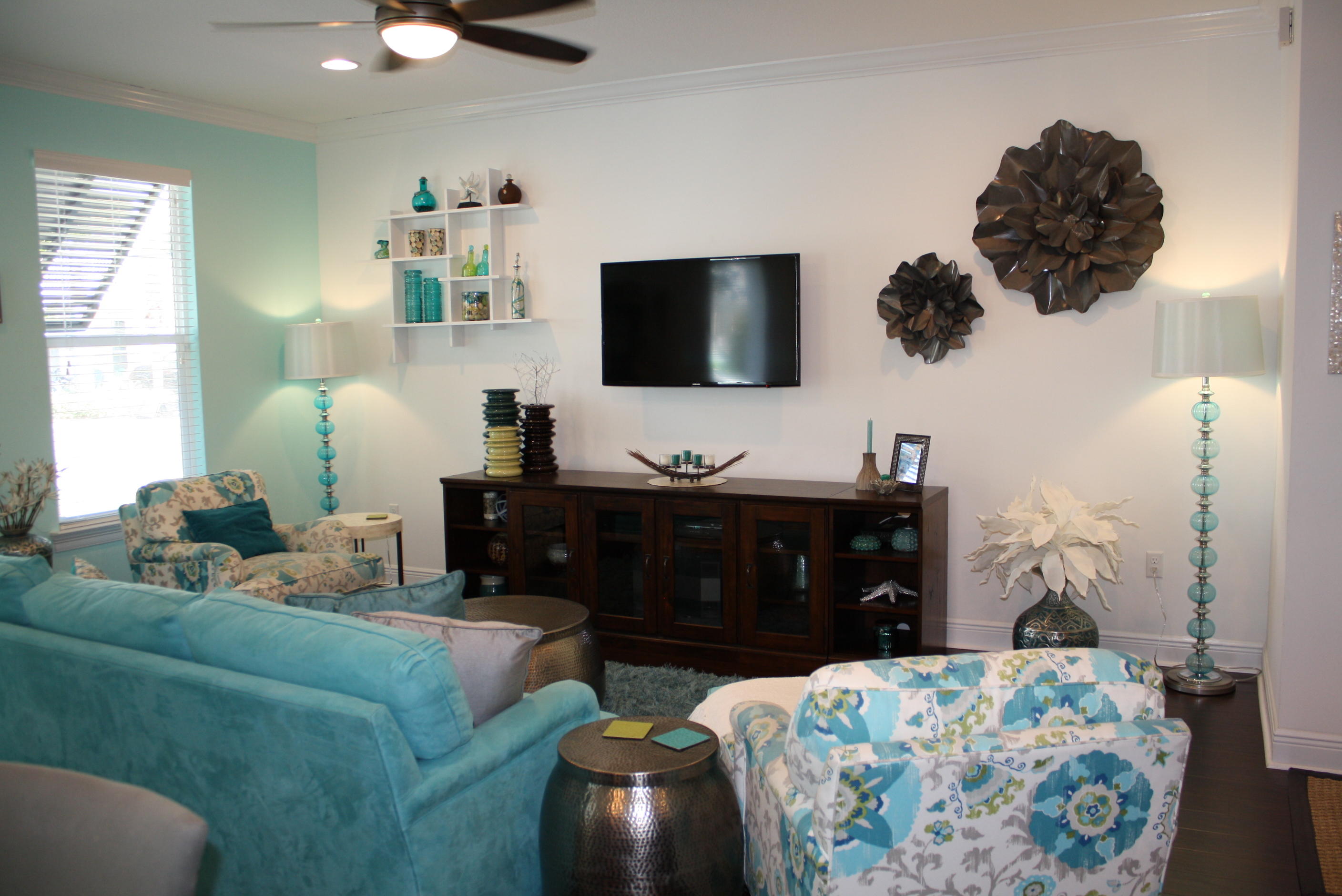 VILLAGES OF CRYSTAL BEACH - Residential