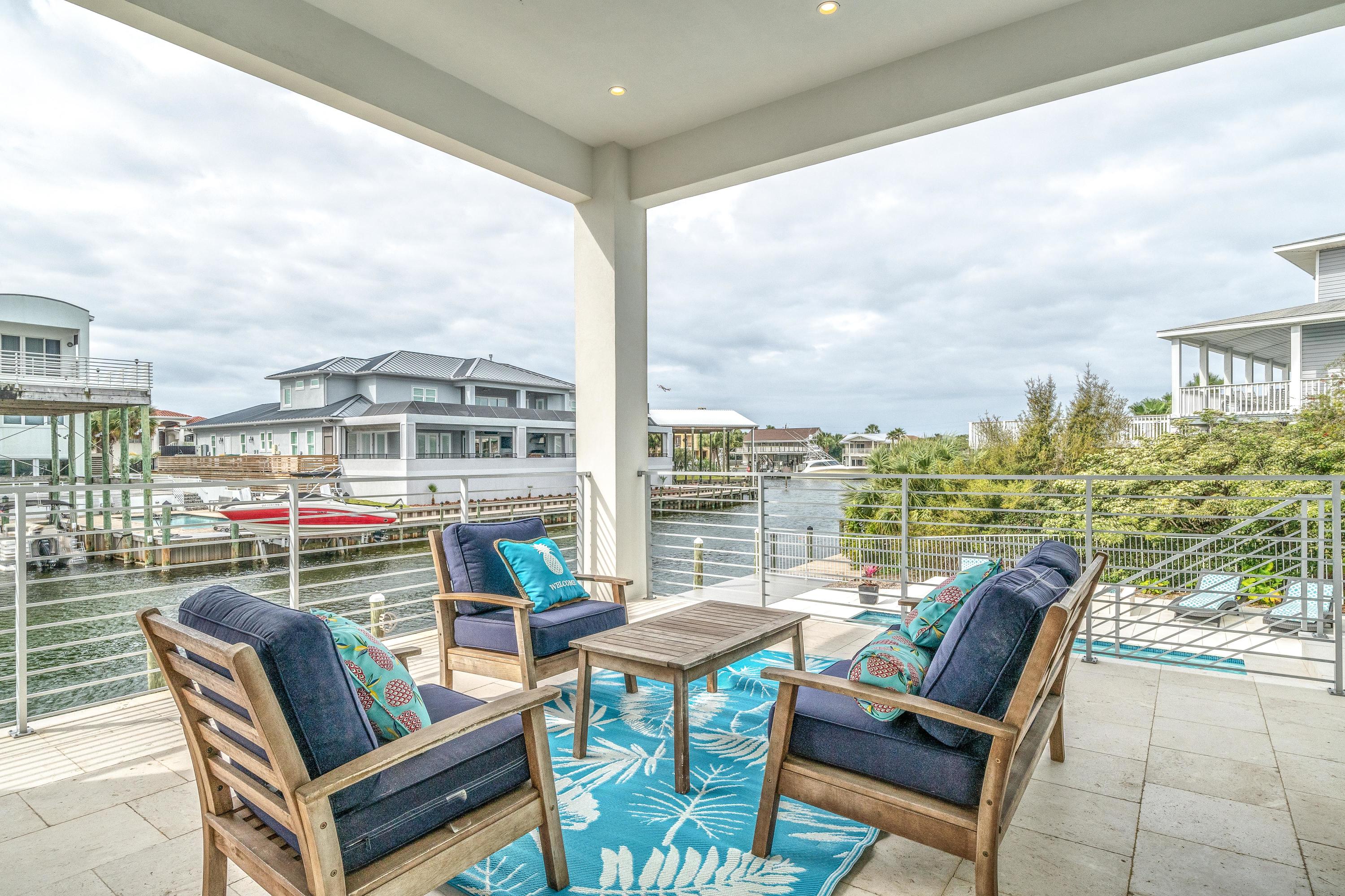 HOLIDAY ISLE - Residential
