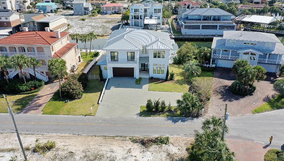HOLIDAY ISLE - Residential