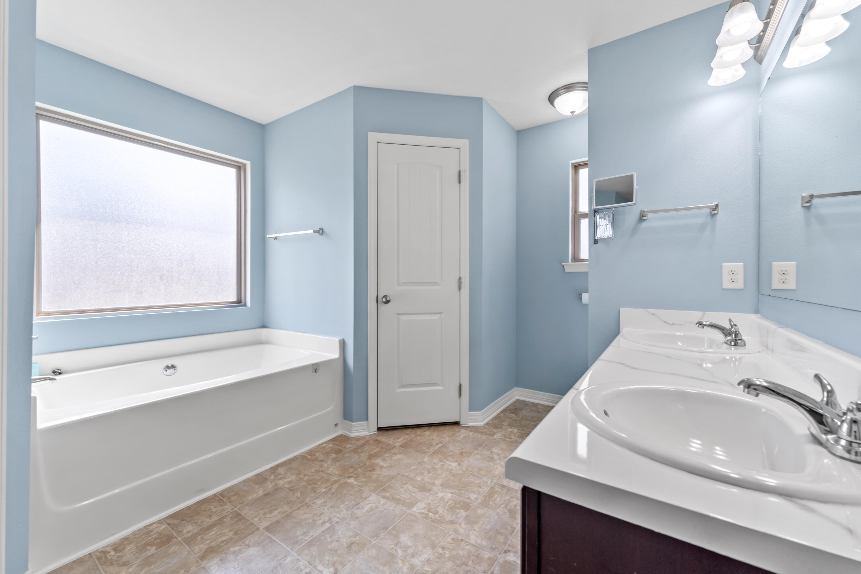 NAVARRE S/D 2ND ADDN - Residential