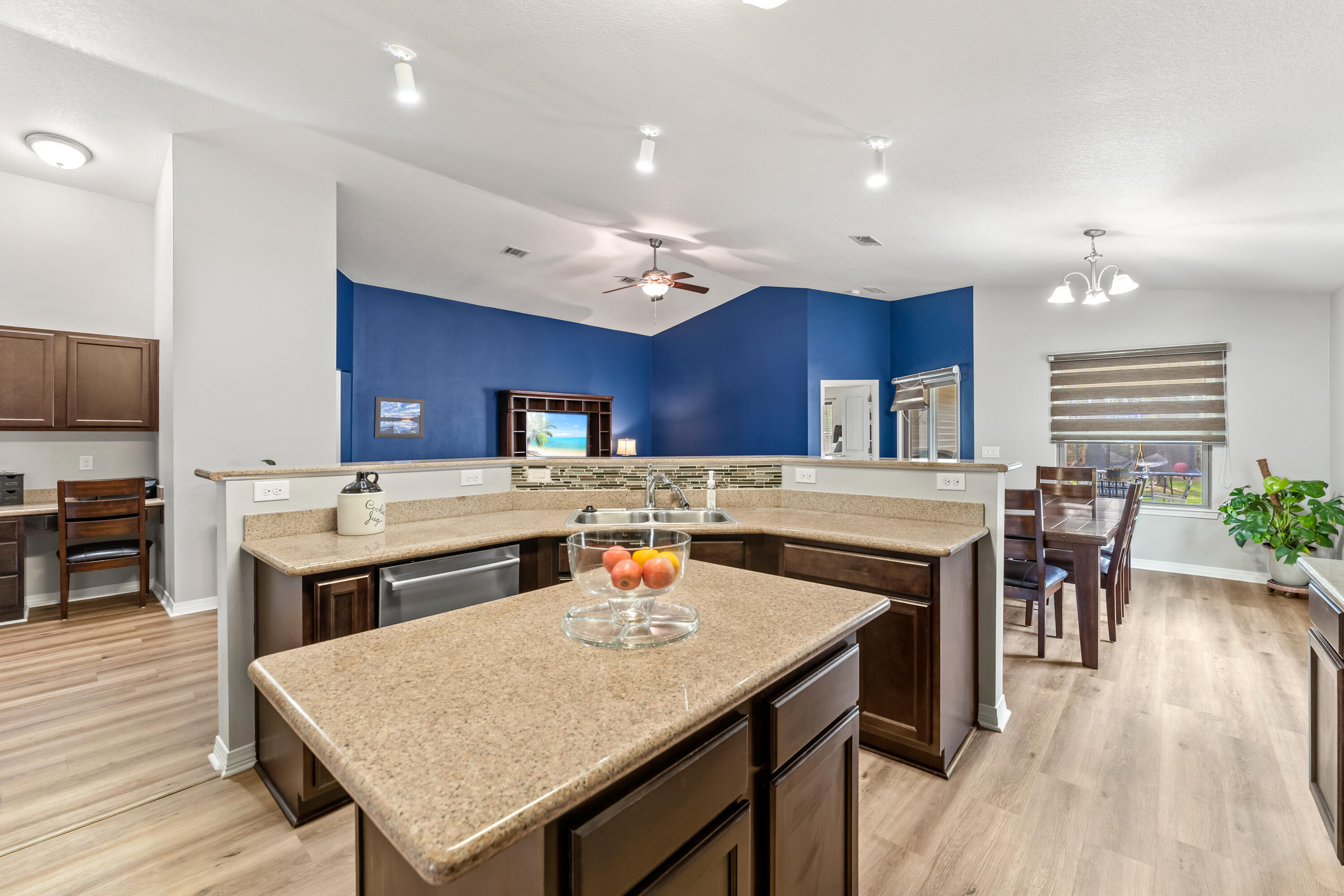 NAVARRE S/D 2ND ADDN - Residential