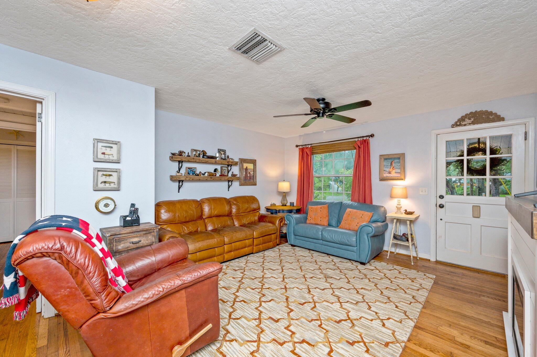 GARNIERS BEACH - Residential