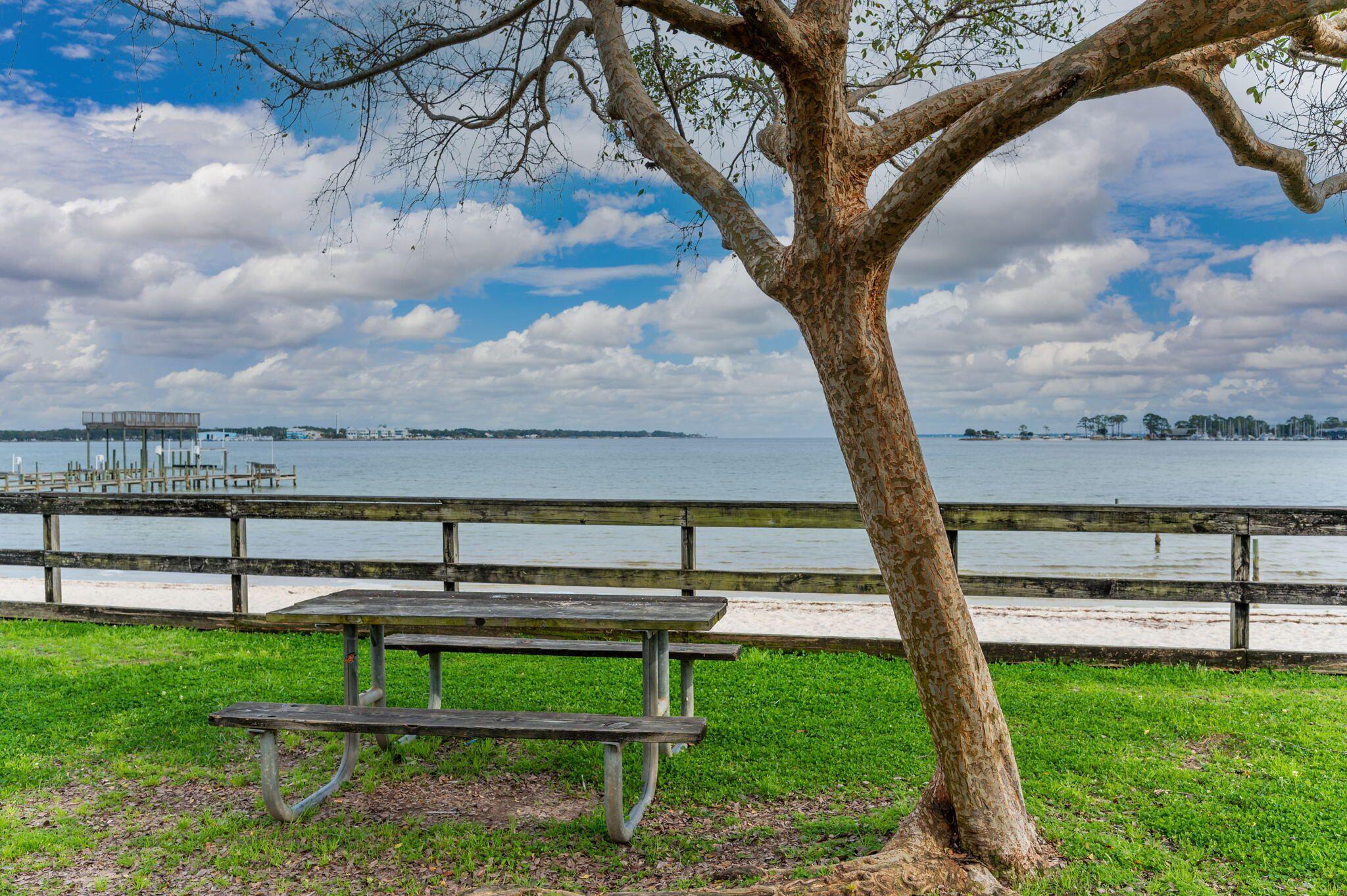 GARNIERS BEACH - Residential