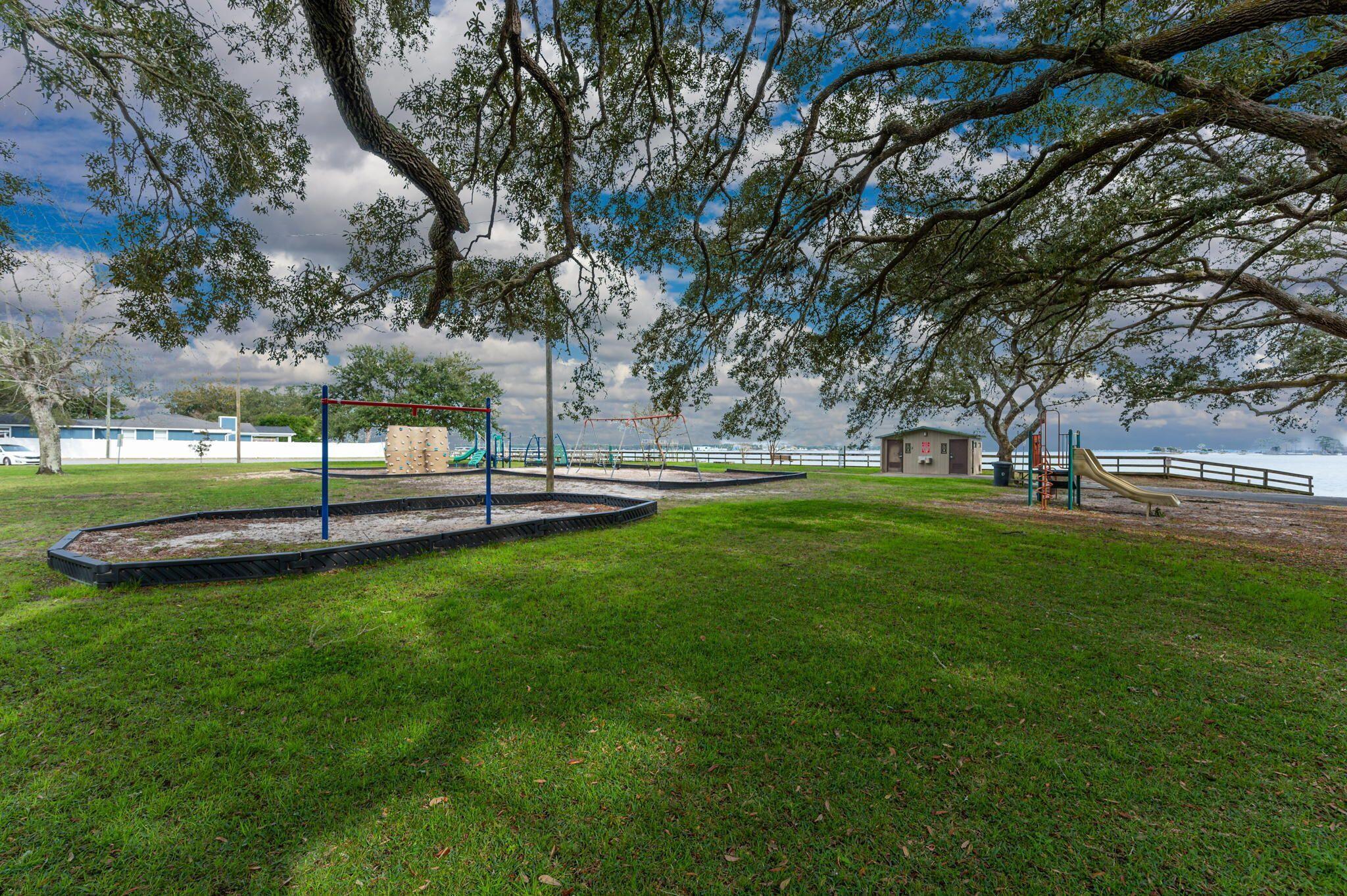 GARNIERS BEACH - Residential