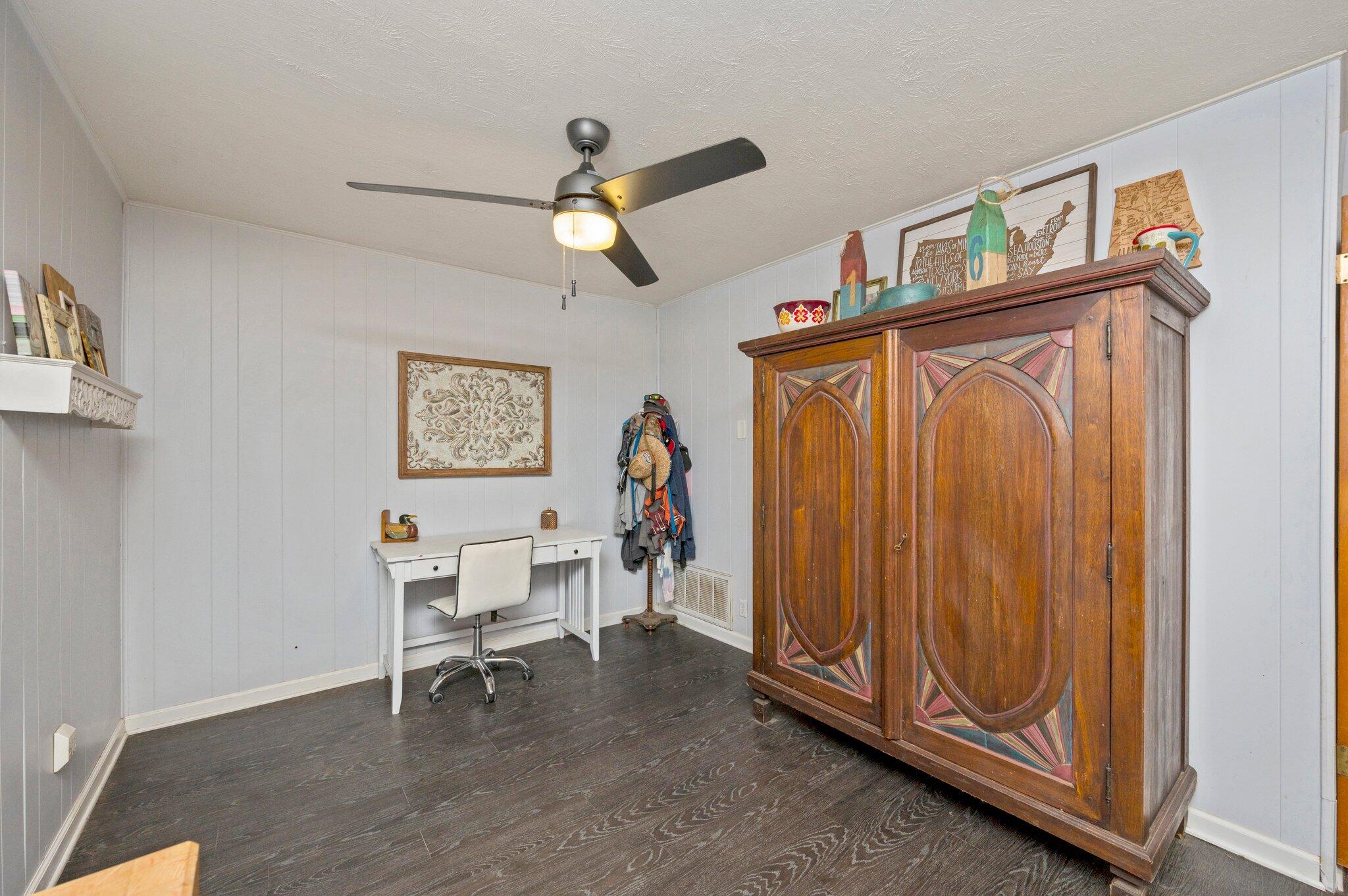 GARNIERS BEACH - Residential