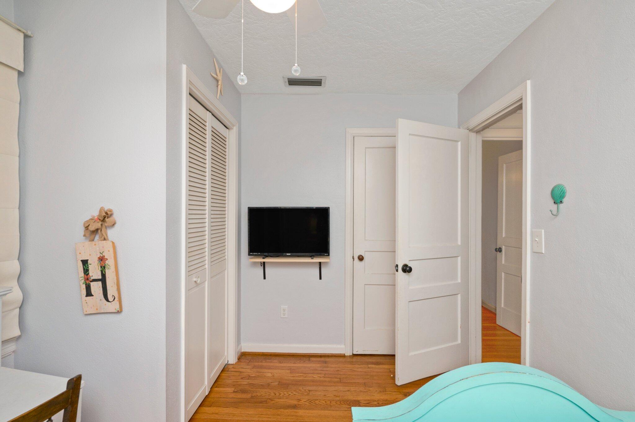 GARNIERS BEACH - Residential