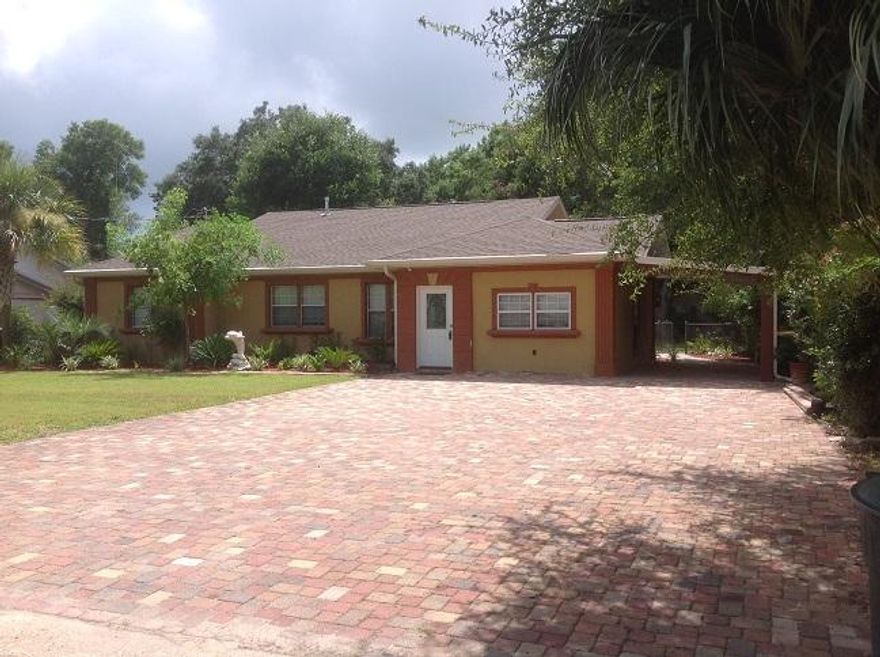 WOW PRICE REDUCTION! SELLER HAS TO RELOCATE SICK PARENT. Water VIEWS from All front windows. SOUGHT AFTER ELLIOT POINT NEIGHBORHOOD. PEACEFUL AND SERENE COMMUNITY. SELLER SAYS BRING FULL PRICE OFFER AND SHE WILL REMOVE AND CHANGE GRANITE TO YOUR TASTE AND CHANGE WHATEVER IS NEEDED TO SATISFY BUYER. ALSO COMES WITH HOME WARRANTY. Lovely Curb appeal and Unique Paver Driveway give this lots of charm. Inside is sure to please also. With lavish amounts of Granite throughout. From the countertops and backsplashes to the breakfast bar and kickboard below. Even the window sills are granite. The craftsmanship doesn't stop there either. Just take a look at the stunning TREY CEILINGS WITH CUSTOM MOLDING AND TRACK LIGHTING. Lovely Archways with bullnose corners that await around every corne