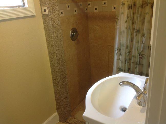 ELLIOTTS POINT 4TH ADDN - Residential