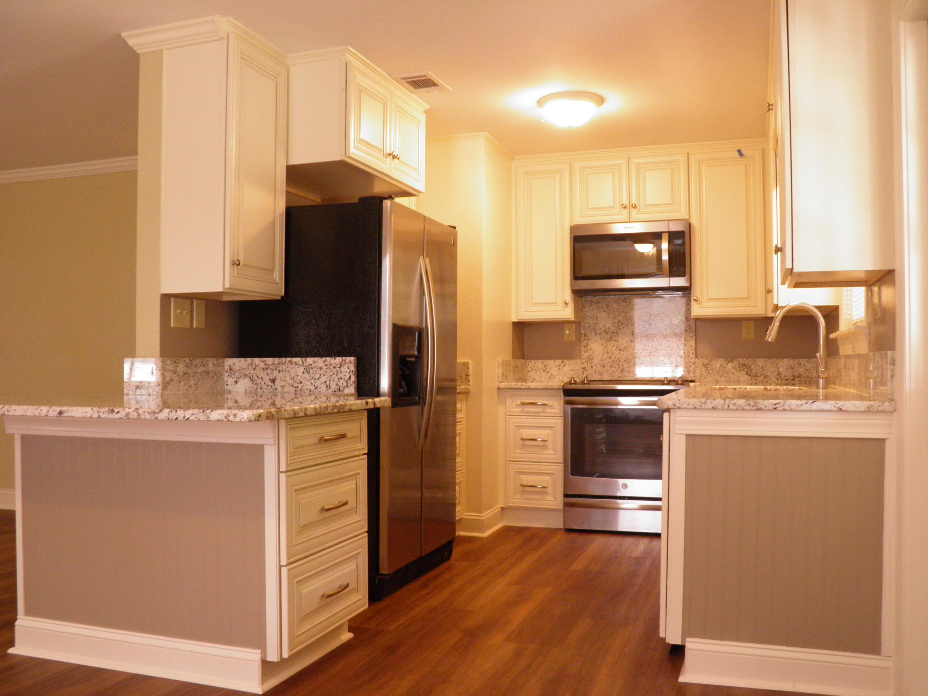 Why live in an apartment complex or townhouse, when you can live in a private & roomy single family home? Super Clean, spacious 2BR/2 full Bath home - suitable for 2 individuals with just over 1300 sq. feet of living area Neutral colors and fabulous finishes. Baths have private entrance from bedrooms. New paint! NO Carpet! Luxury vinyl plank flooring throughout, Granite Counters throughout, Fabulous kitchen with plenty of storage with an island suitable for 2 counter stools. Blinds and Drapes. WASHER and DRYER also available. Large covered patio in back with brick paver flooring. Perfect for entertaining and relaxing. No smoking. No vaping. No animals.Final rent and security deposit subject to review of the application and background/financial screenin Home is 5 minute drive to dining and shopping - Publix, Michaels Crafts, Home Depot, Auto Zone, O'Reillys, Walgreens, TJ Maxx and More! Short Drive to beautiful Beaches on Okaloosa Island!
Short Commute to BOTH Hurlburt Field (against traffic) and Eglin AFB.
Tenant responsible for validating dimensions of home. Measurements are approximate.
