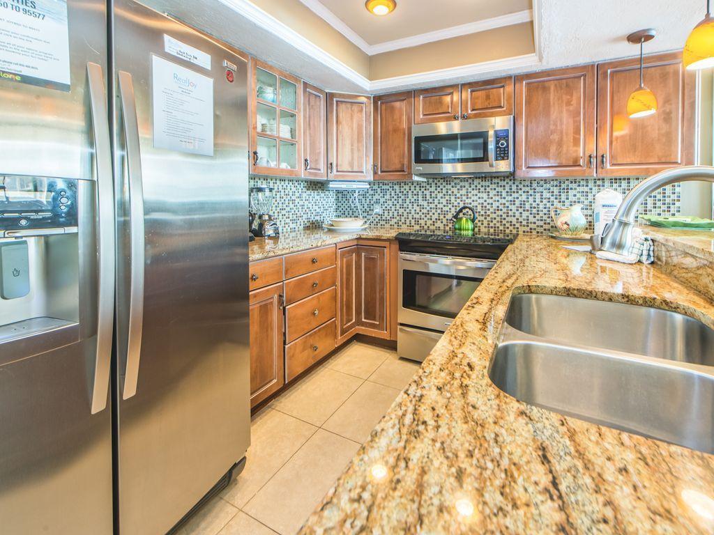 EAST PASS TOWERS CONDO - Residential