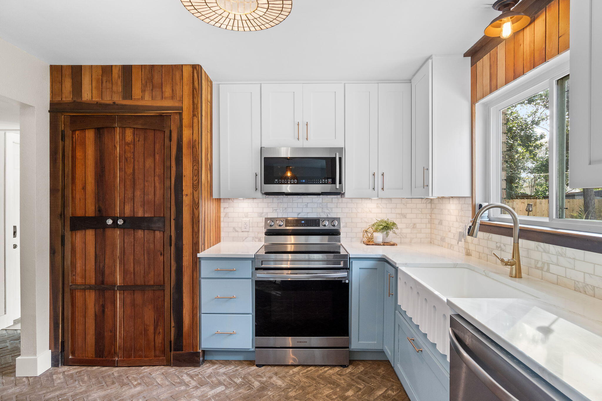 SANDPIPER VILLAGE - Residential