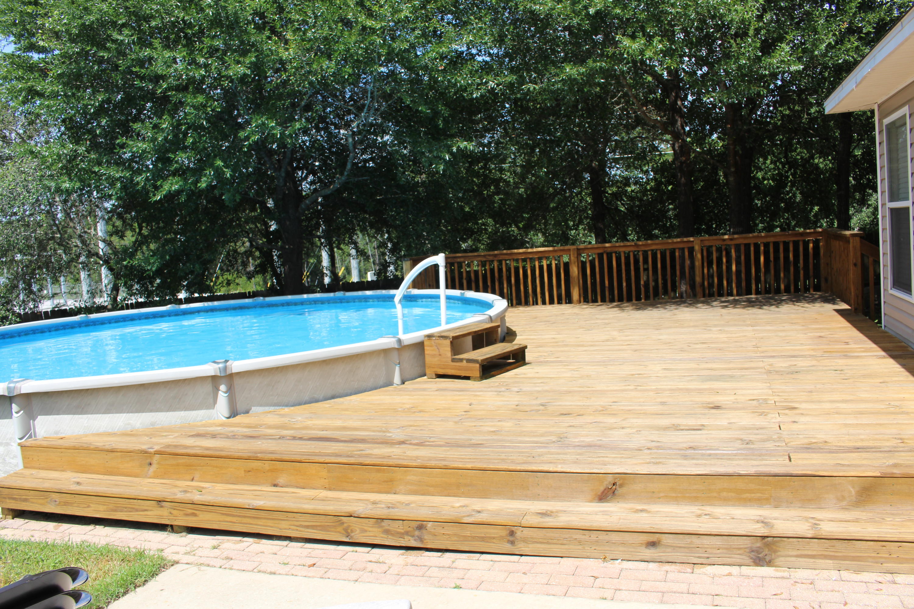 COUNTRYVIEW ESTATES 8TH ADDN - Residential