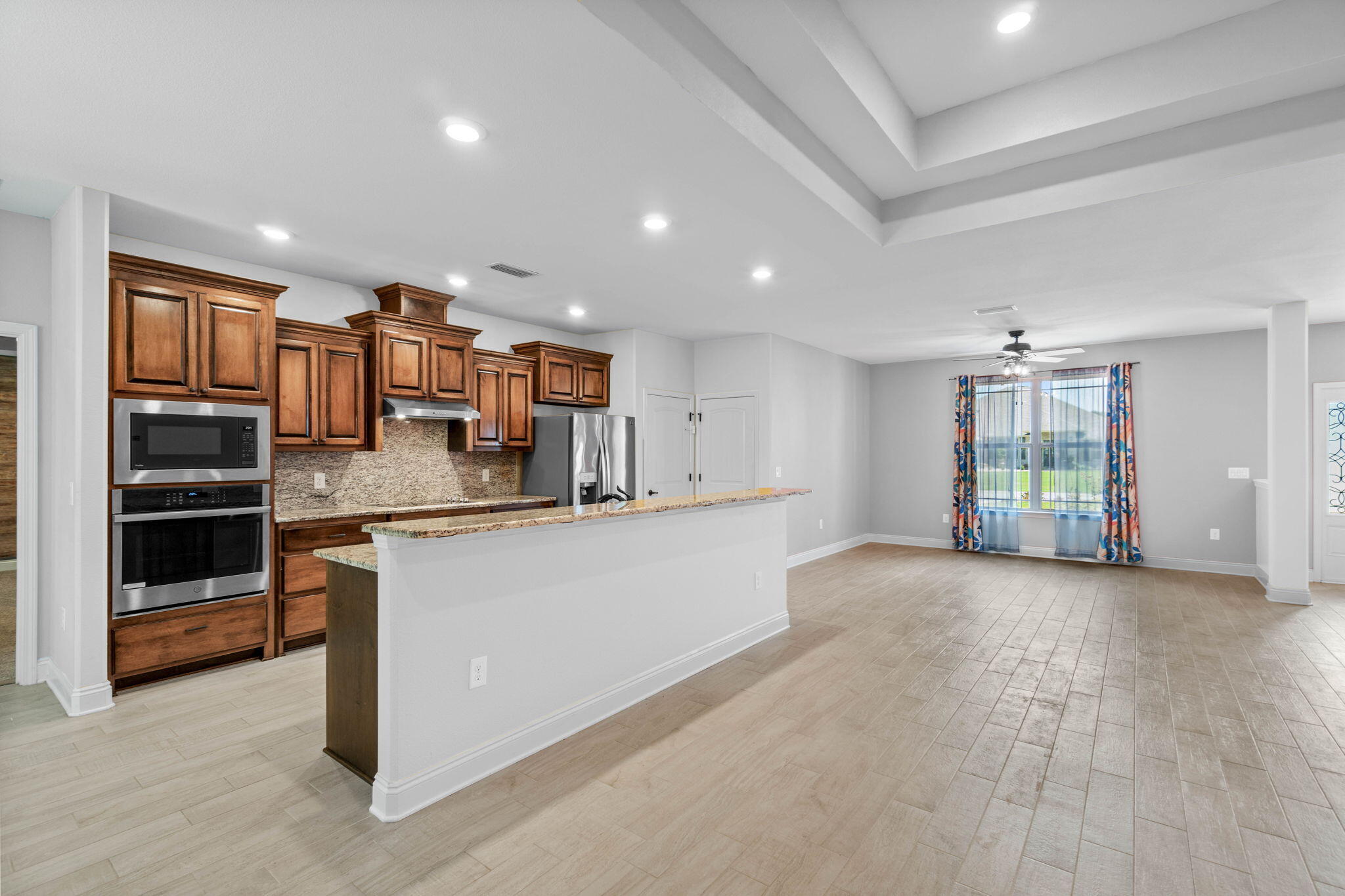 PLANTATION WOODS - Residential