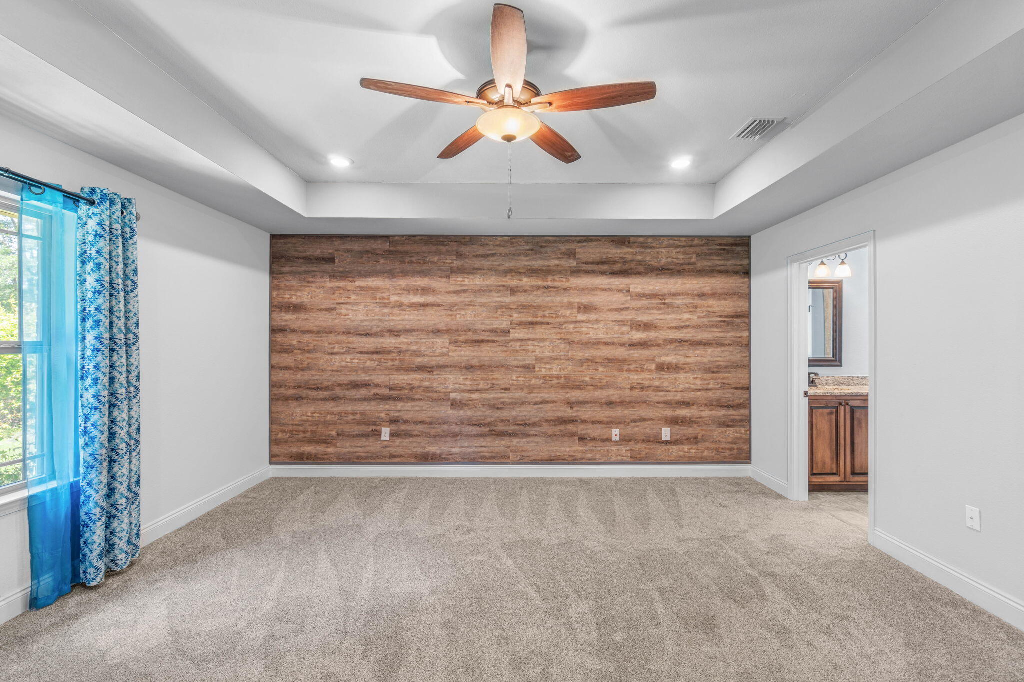 PLANTATION WOODS - Residential