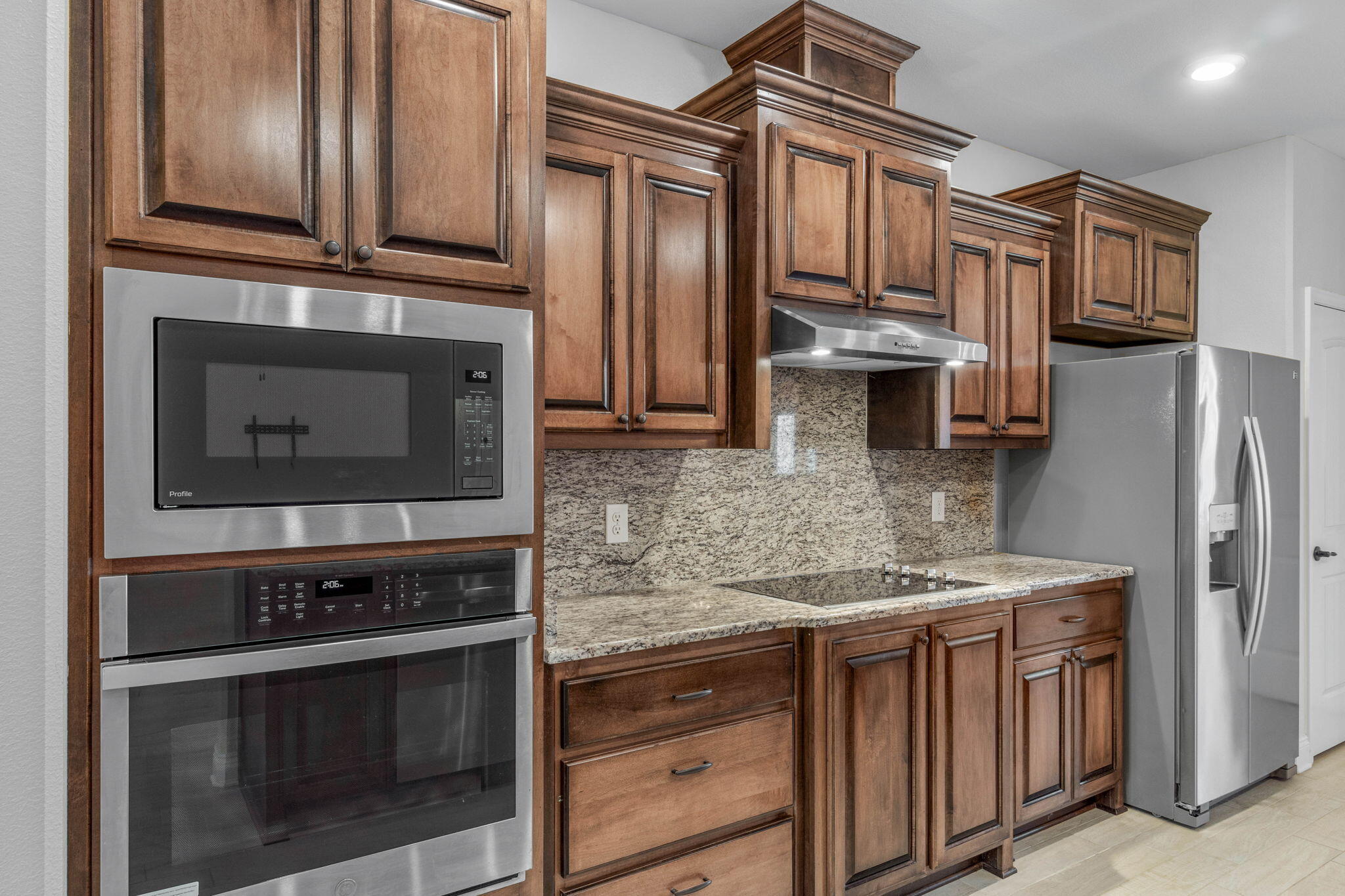 PLANTATION WOODS - Residential