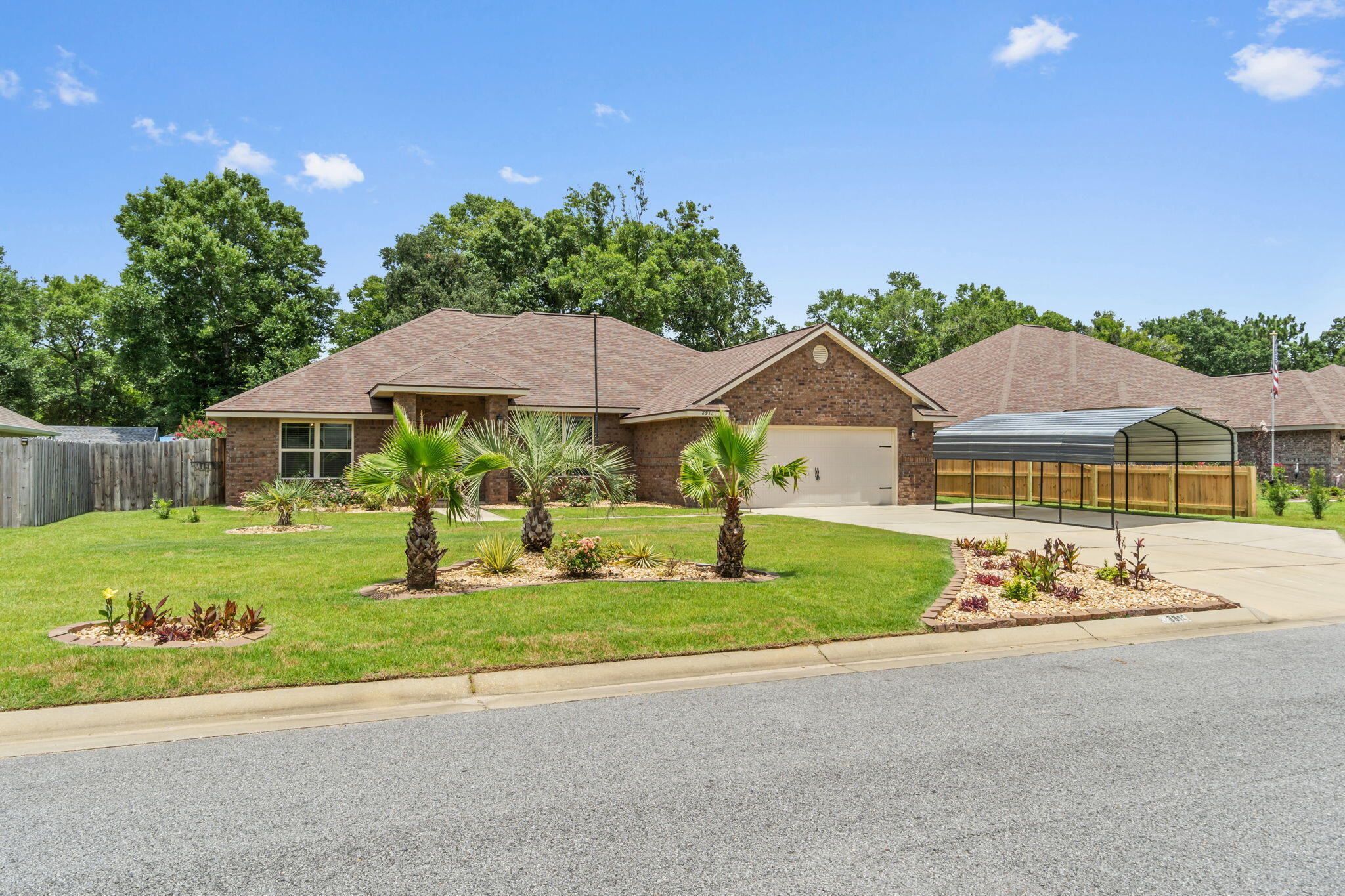 PLANTATION WOODS - Residential