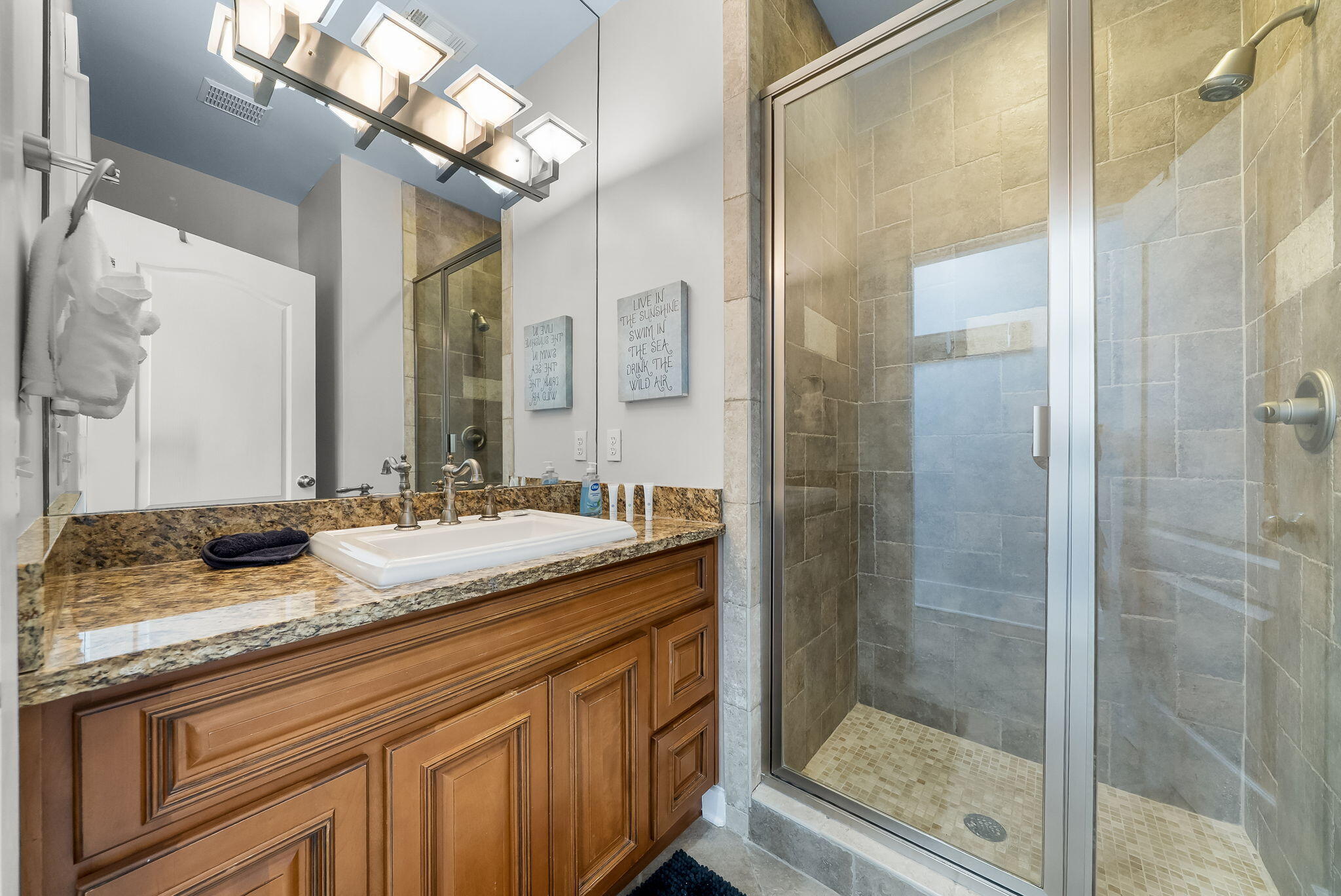 EMERALD WATERS VILLAGE - Residential