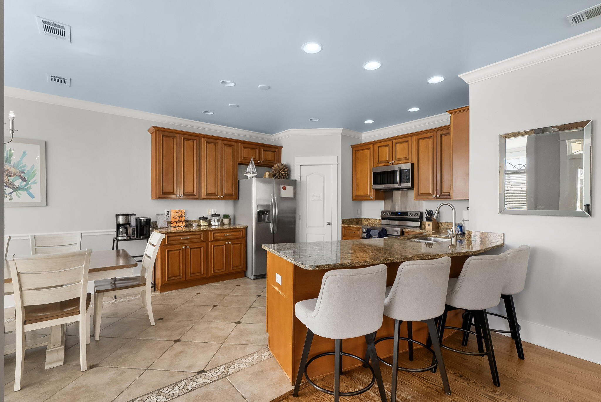 EMERALD WATERS VILLAGE - Residential