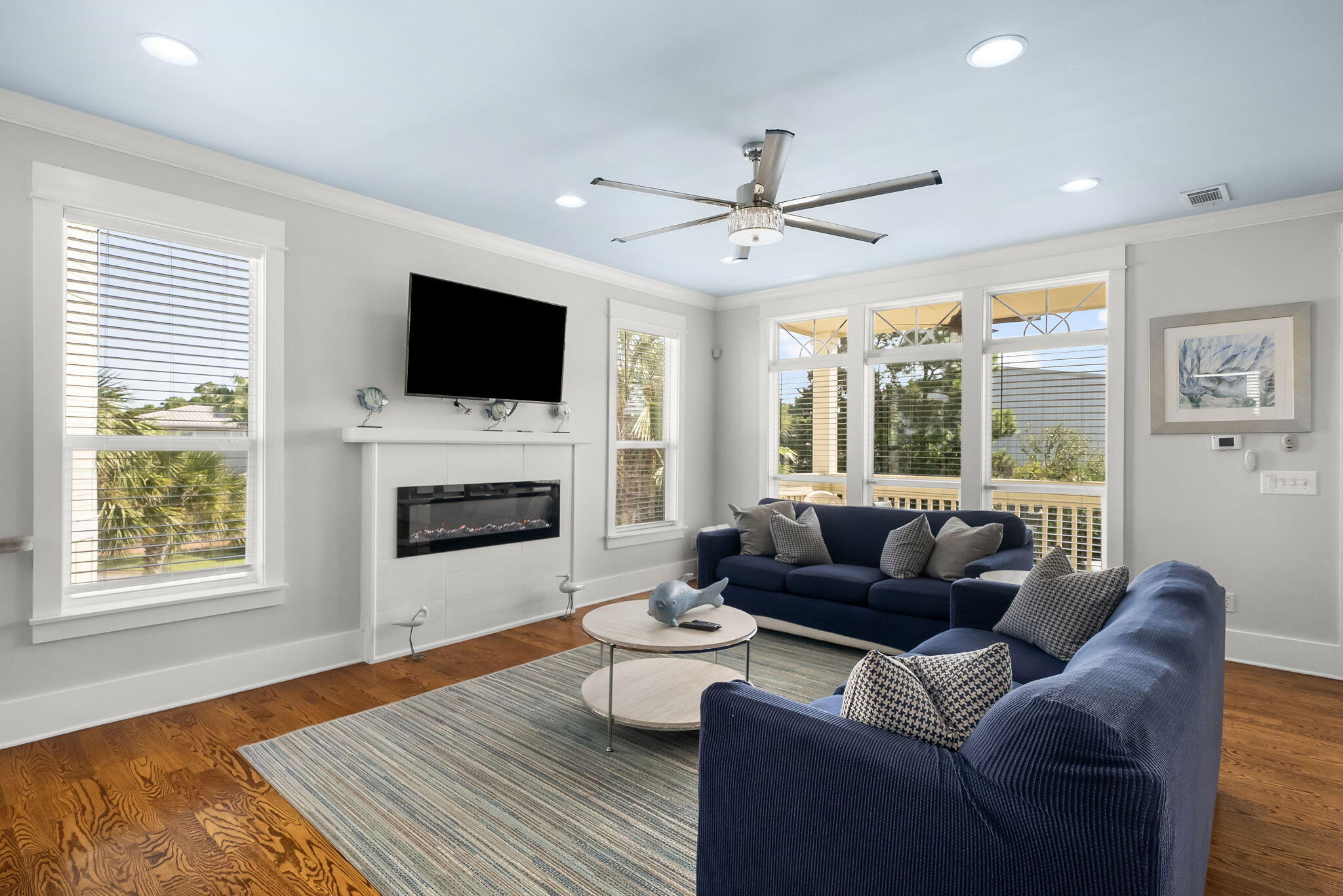 EMERALD WATERS VILLAGE - Residential