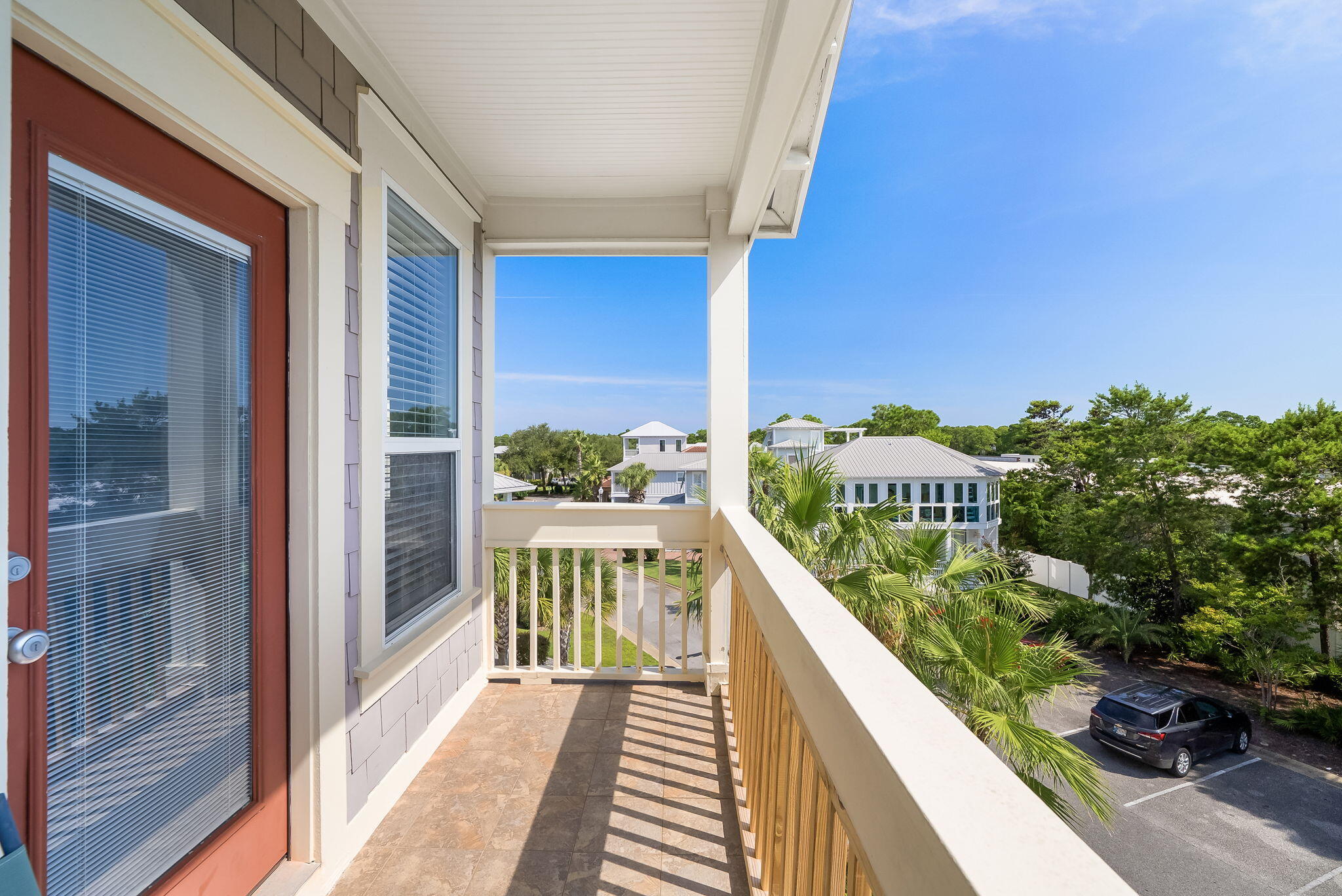 EMERALD WATERS VILLAGE - Residential