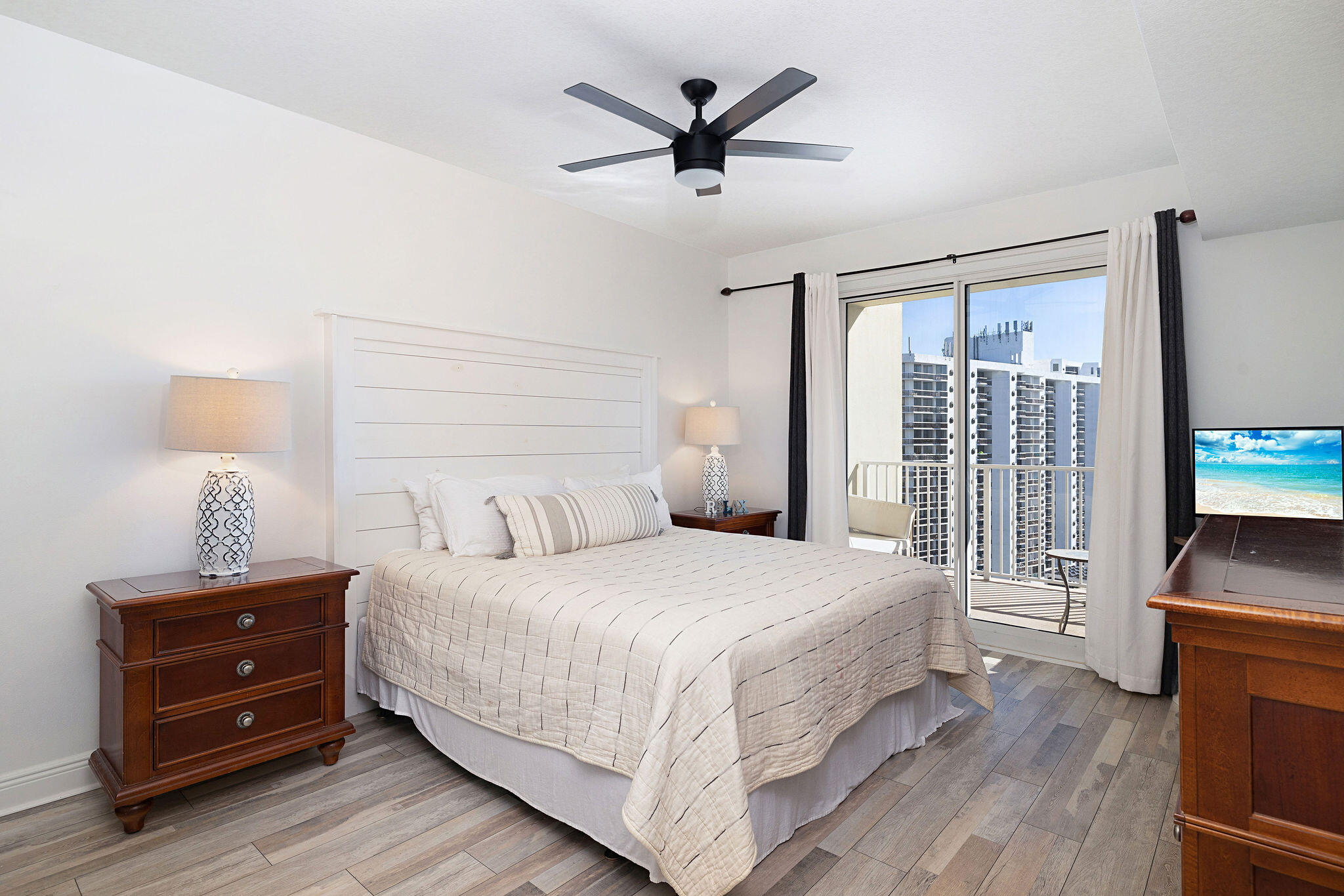 ARIEL DUNES - Residential