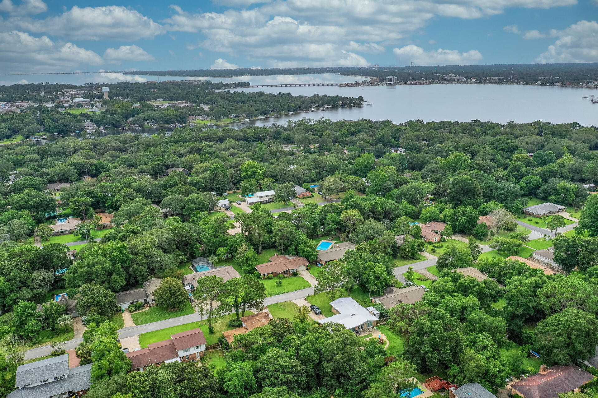 BAYOU POQUITO - Residential