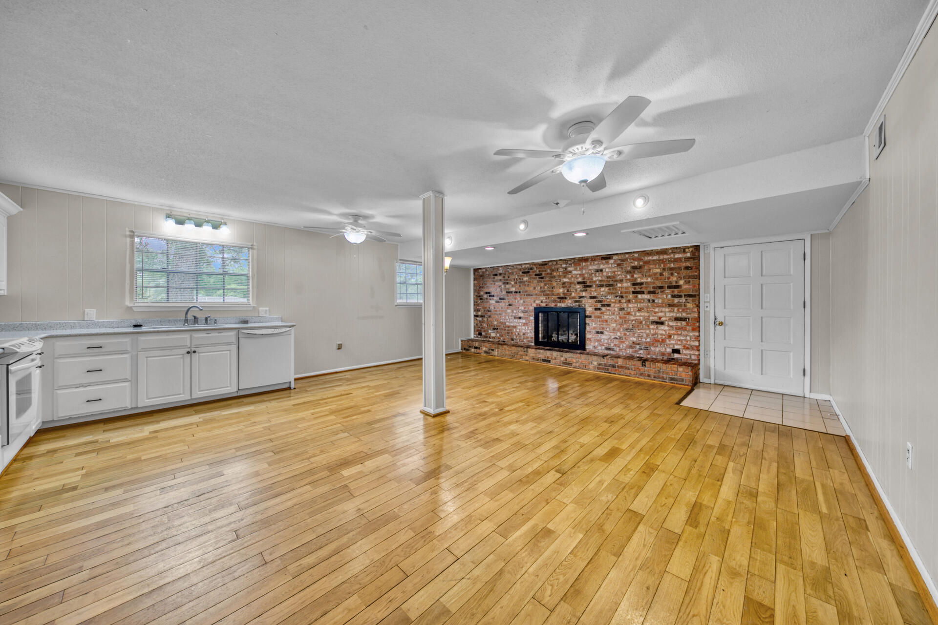 BAYOU POQUITO - Residential