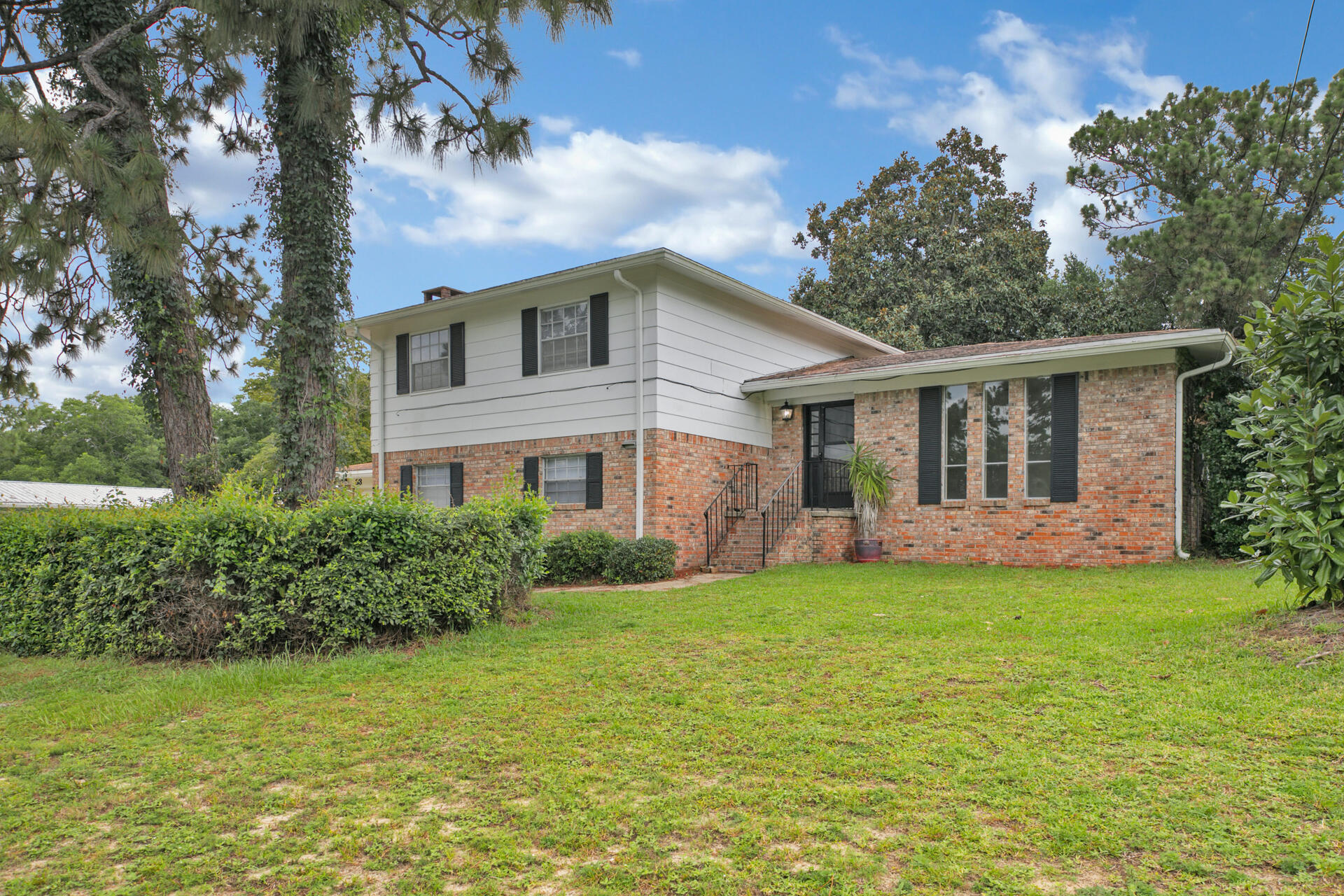 BAYOU POQUITO - Residential