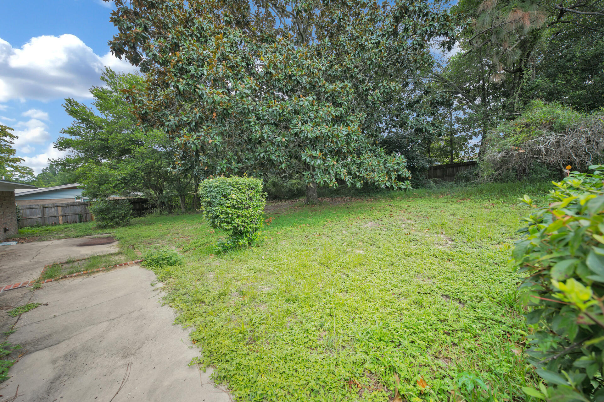BAYOU POQUITO - Residential