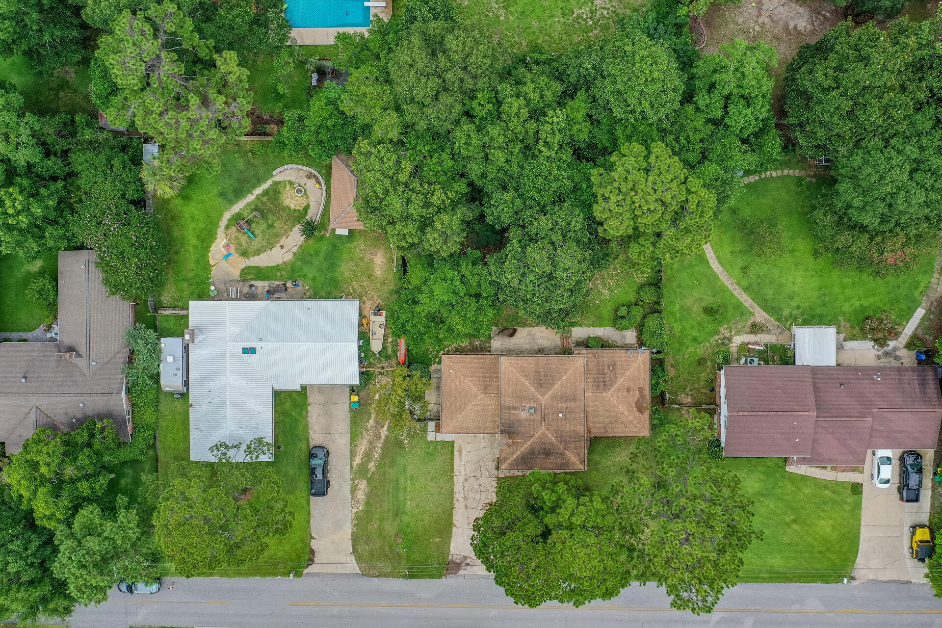 BAYOU POQUITO - Residential